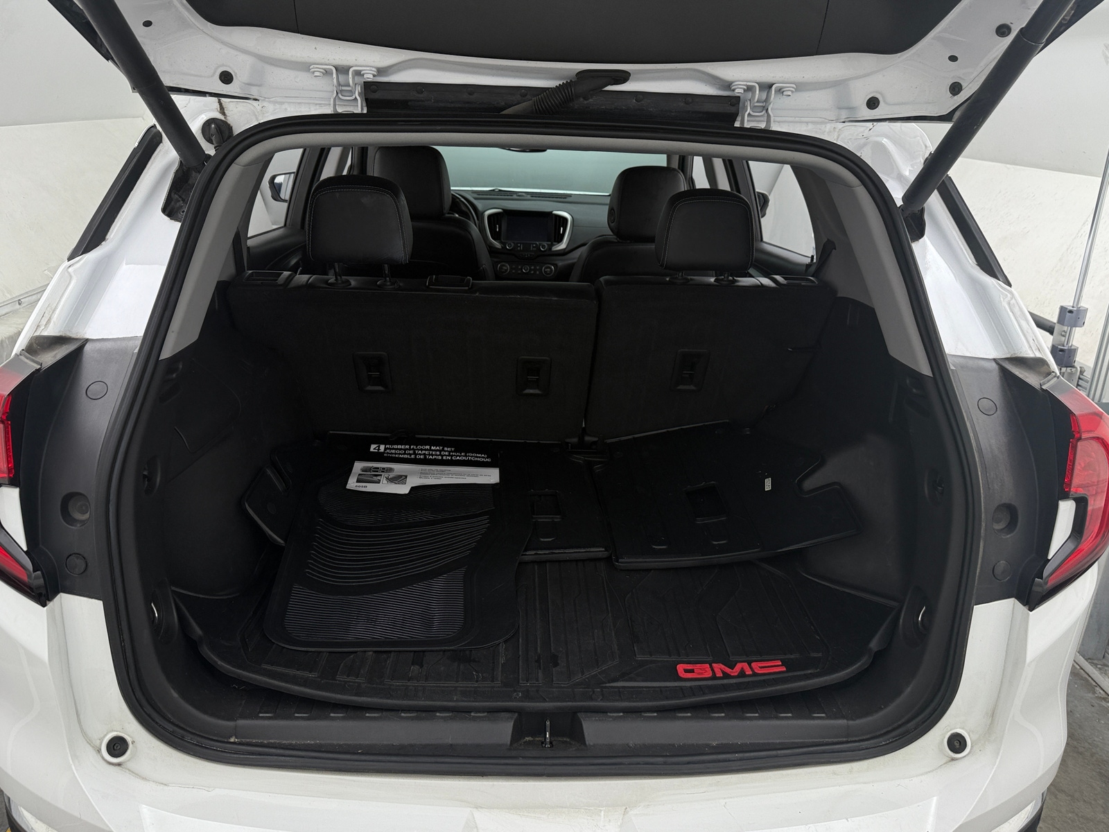 Thumbnail: 2022 GMC Terrain - 6