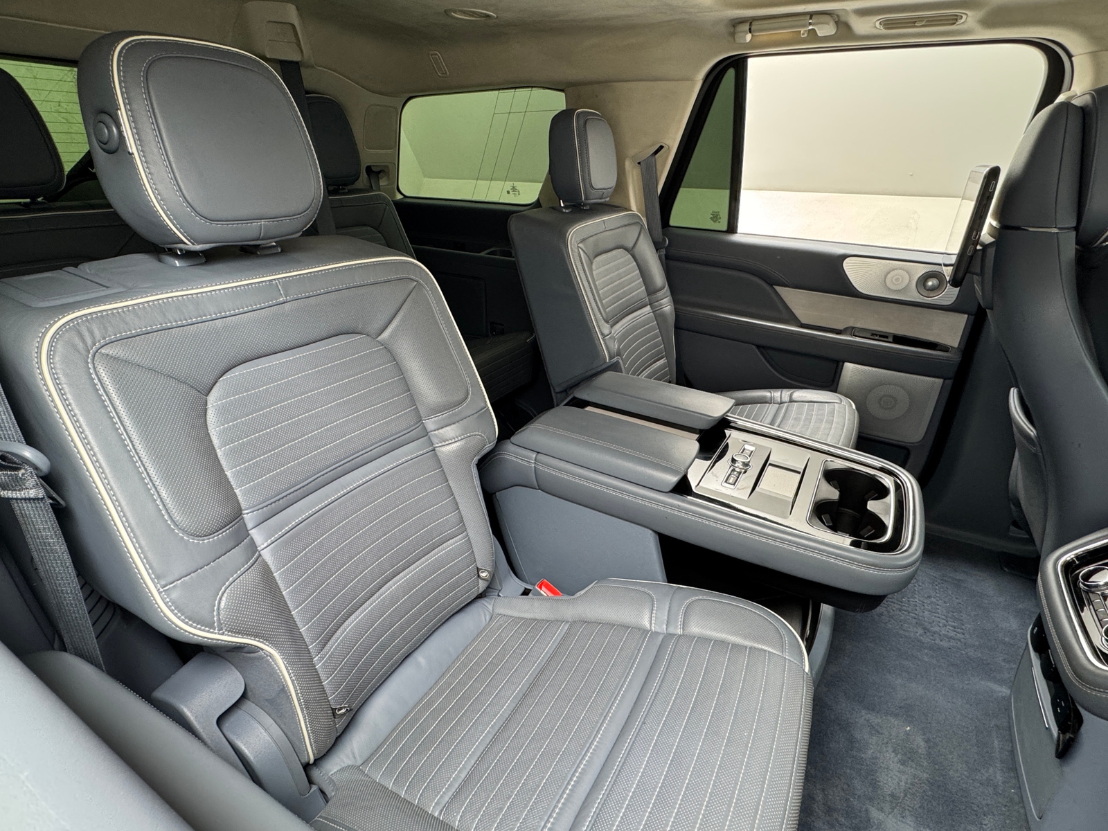 Thumbnail: 2019 Lincoln Navigator - 5