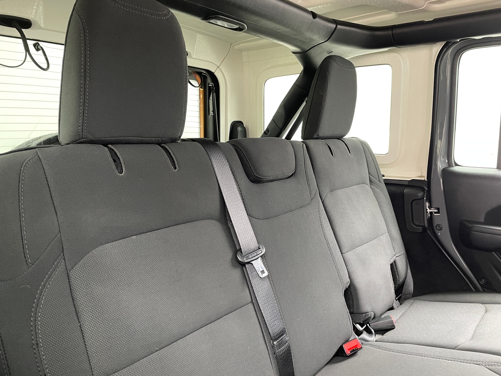 Thumbnail: 2021 Jeep Wrangler - 6