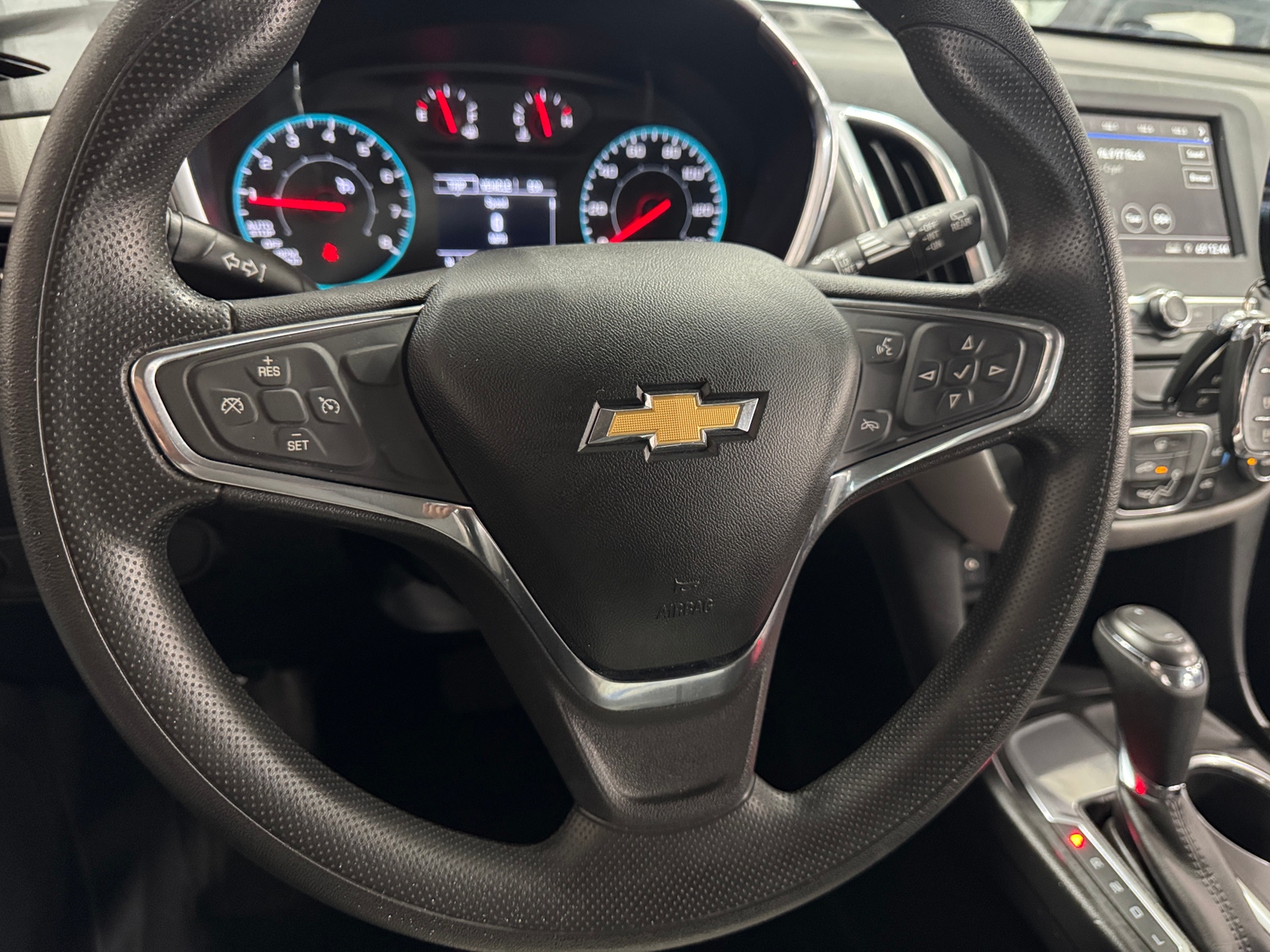 Thumbnail: 2019 Chevrolet Equinox - 5