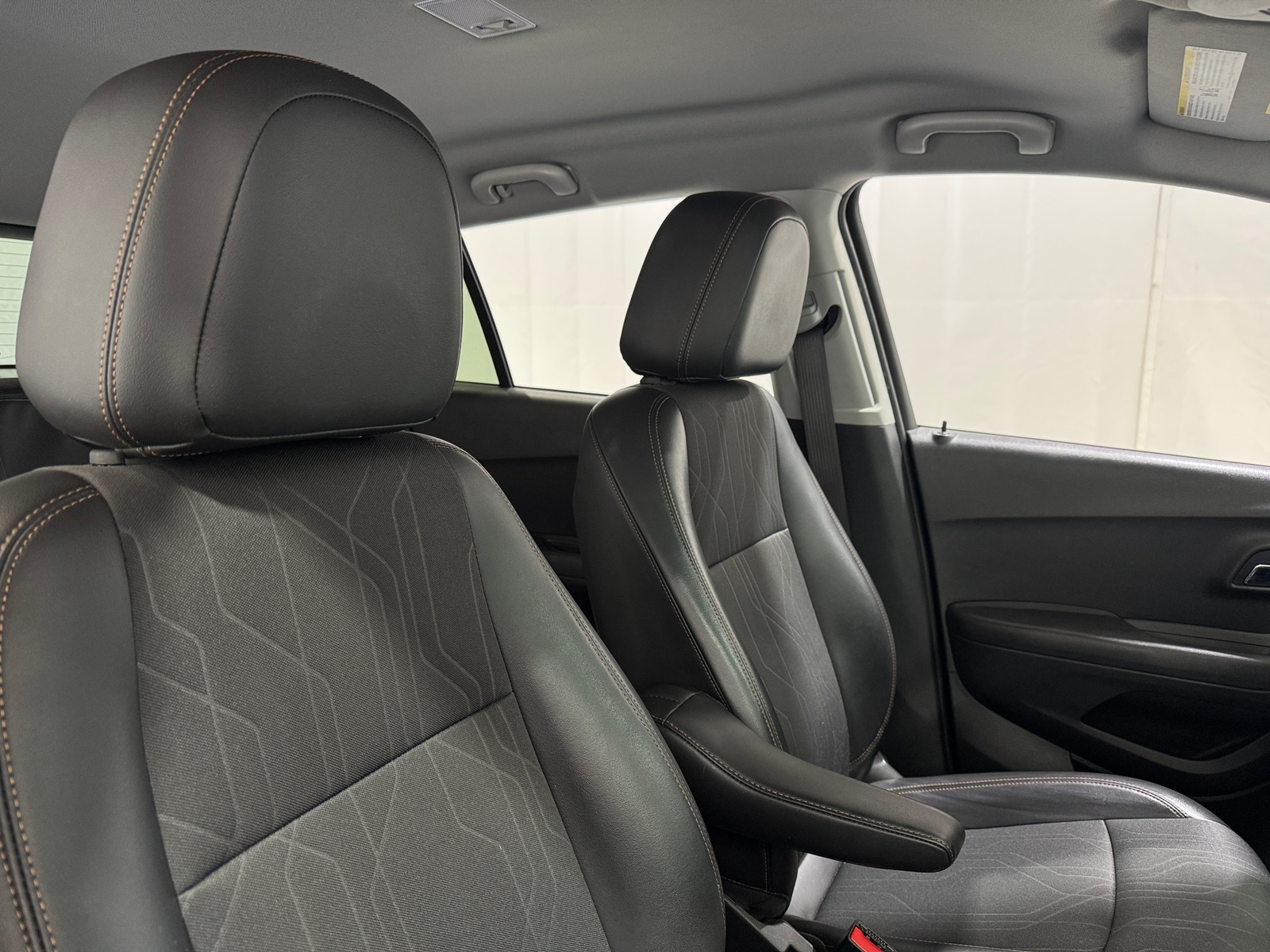Thumbnail: 2019 Chevrolet Trax - 2
