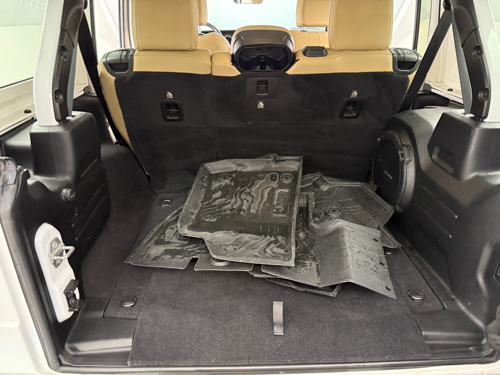 Thumbnail: 2018 Jeep Wrangler - 6