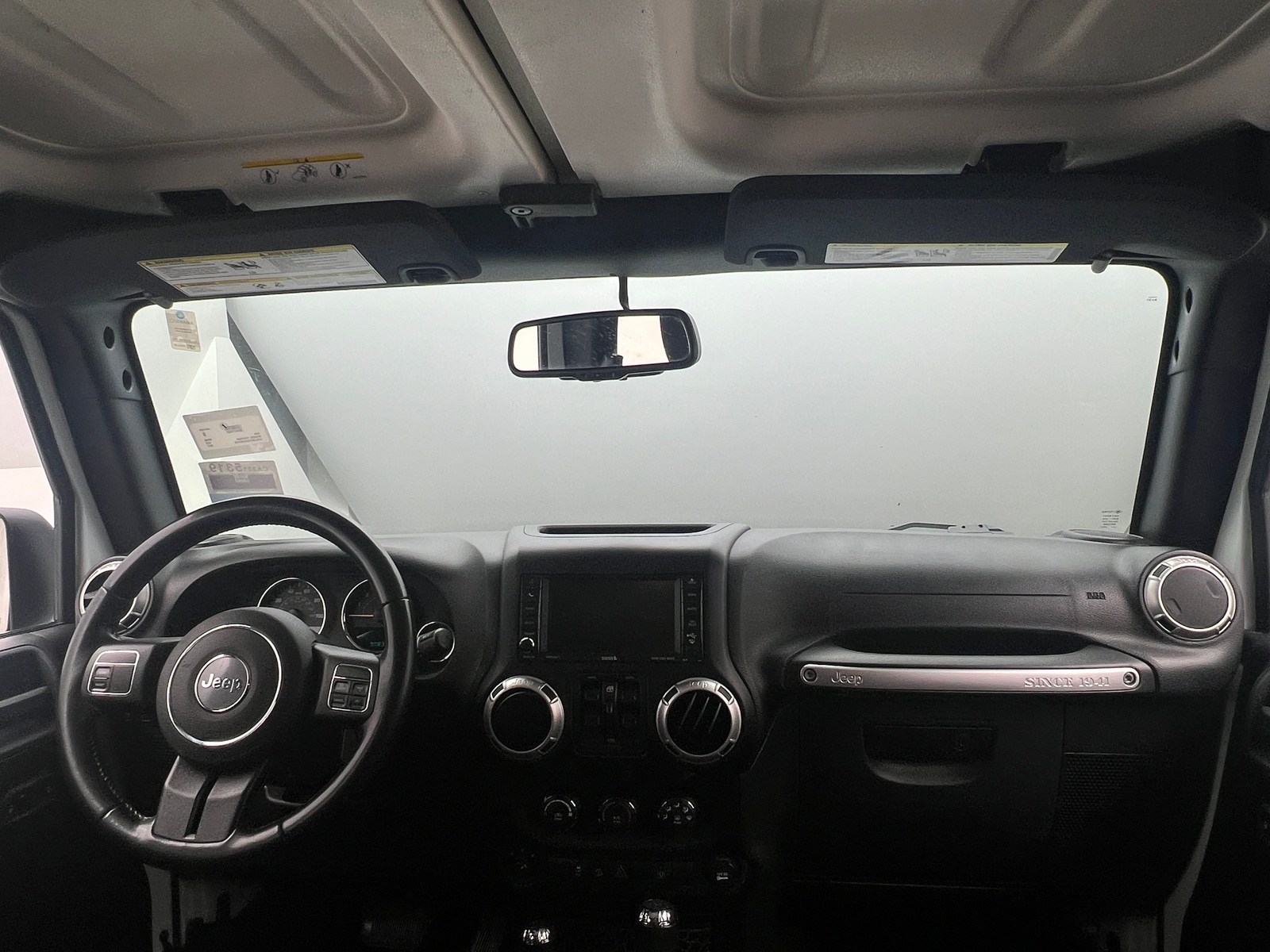 Thumbnail: 2017 Jeep Wrangler - 3