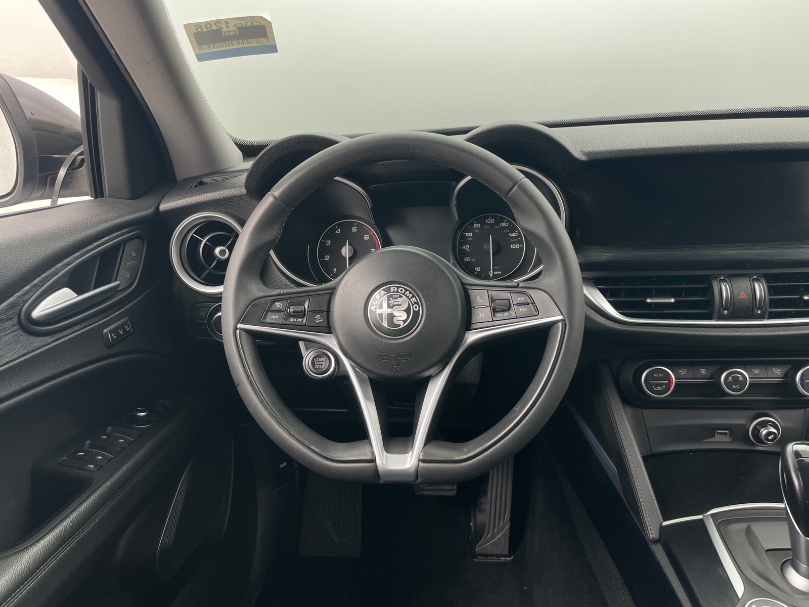 Thumbnail: 2019 Alfa Romeo Stelvio - 4