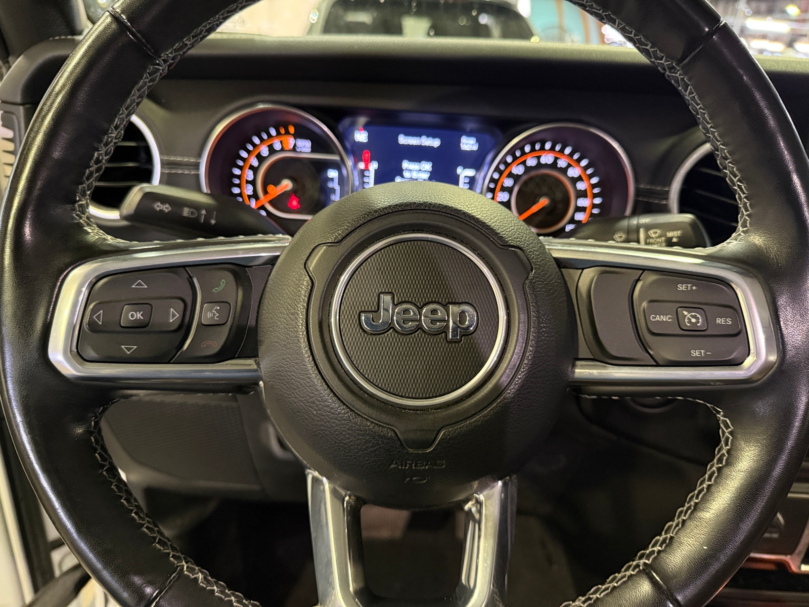 Thumbnail: 2022 Jeep Gladiator - 4