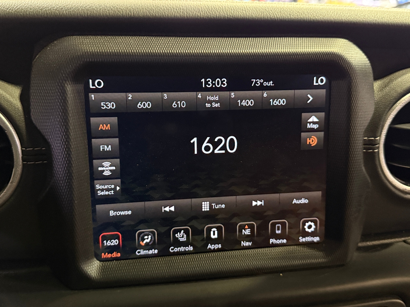 Thumbnail: 2022 Jeep Gladiator - 3