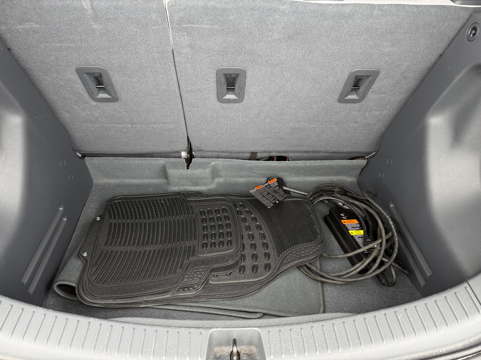 Thumbnail: 2017 Chevrolet Bolt EV - 7