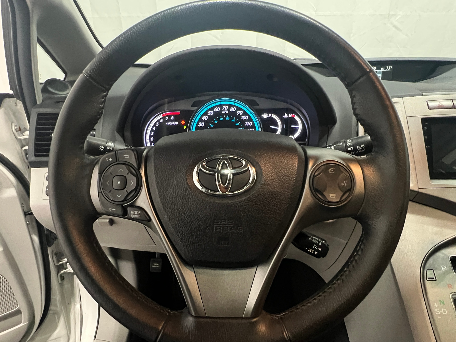 Thumbnail: 2015 Toyota Venza - 4