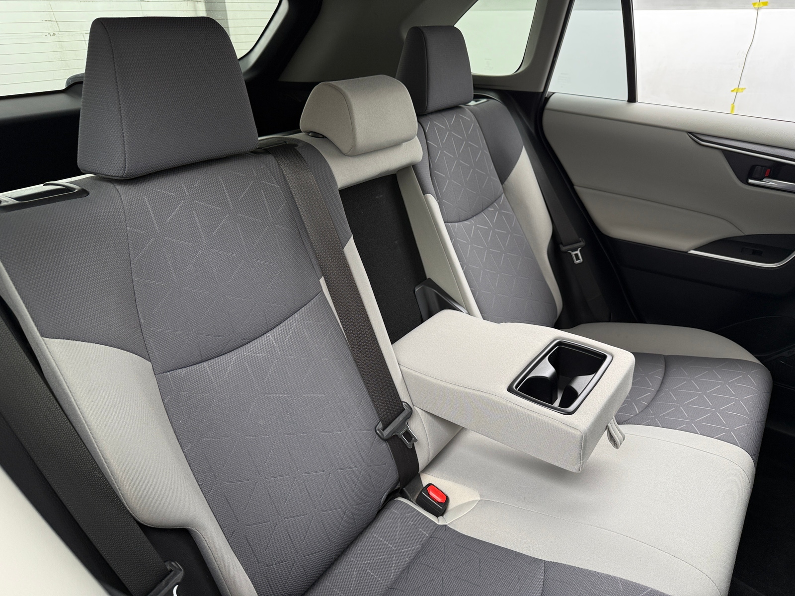 Thumbnail: 2019 Toyota RAV4 - 6