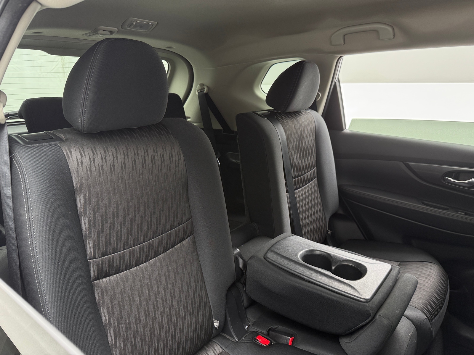 Thumbnail: 2017 Nissan Rogue - 6