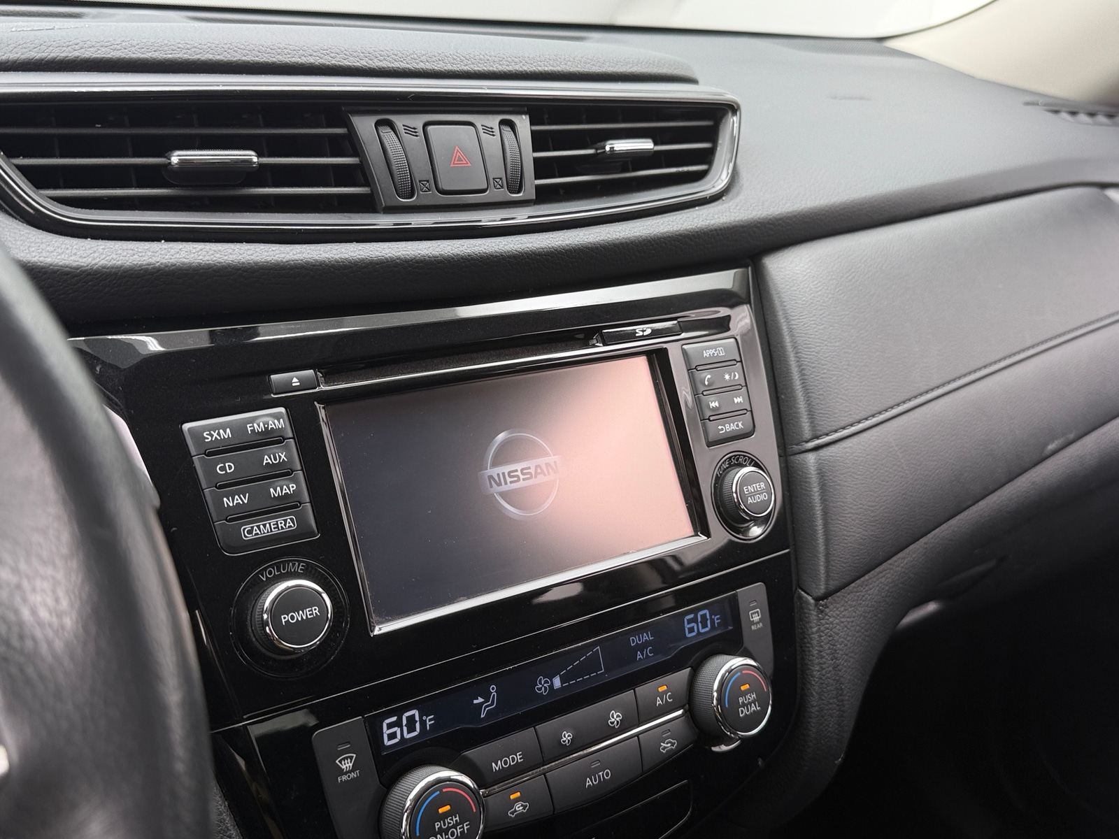 Thumbnail: 2017 Nissan Rogue - 4