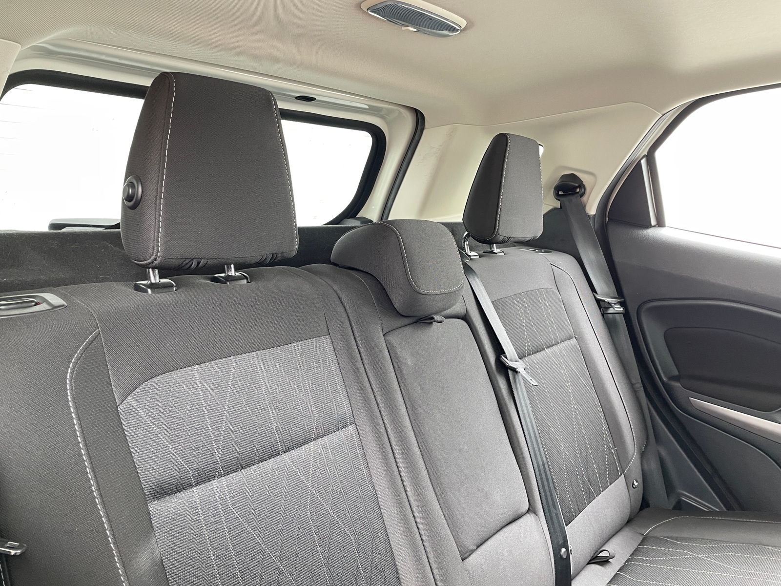 Thumbnail: 2019 Ford EcoSport - 6