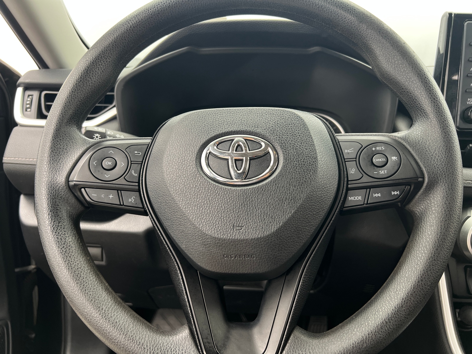 Thumbnail: 2019 Toyota RAV4 - 5