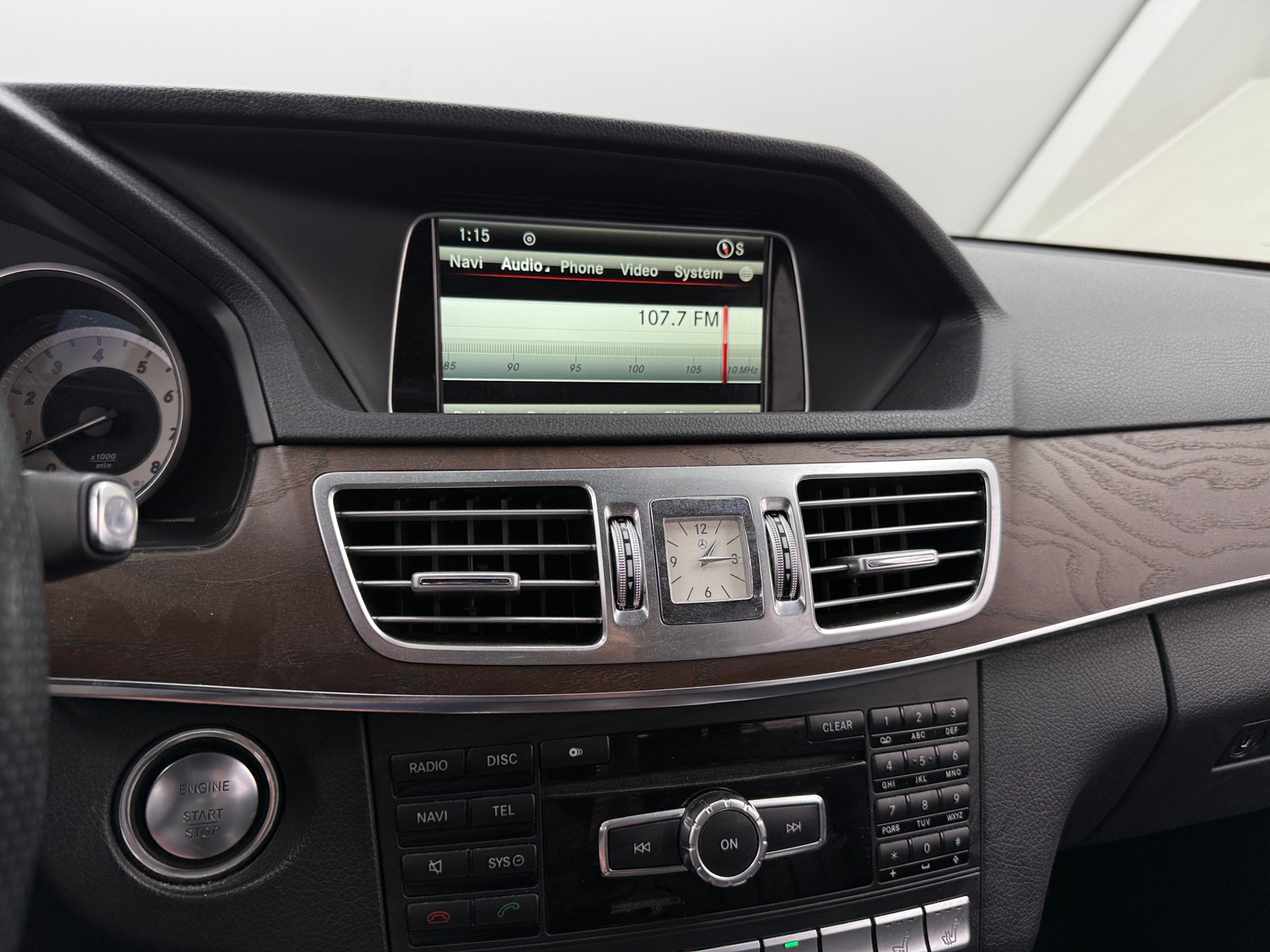 Thumbnail: 2014 Mercedes-Benz E-Class - 3