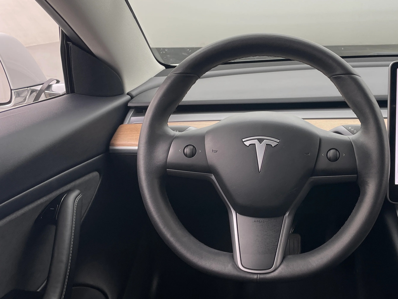 Thumbnail: 2020 Tesla Model 3 - 4