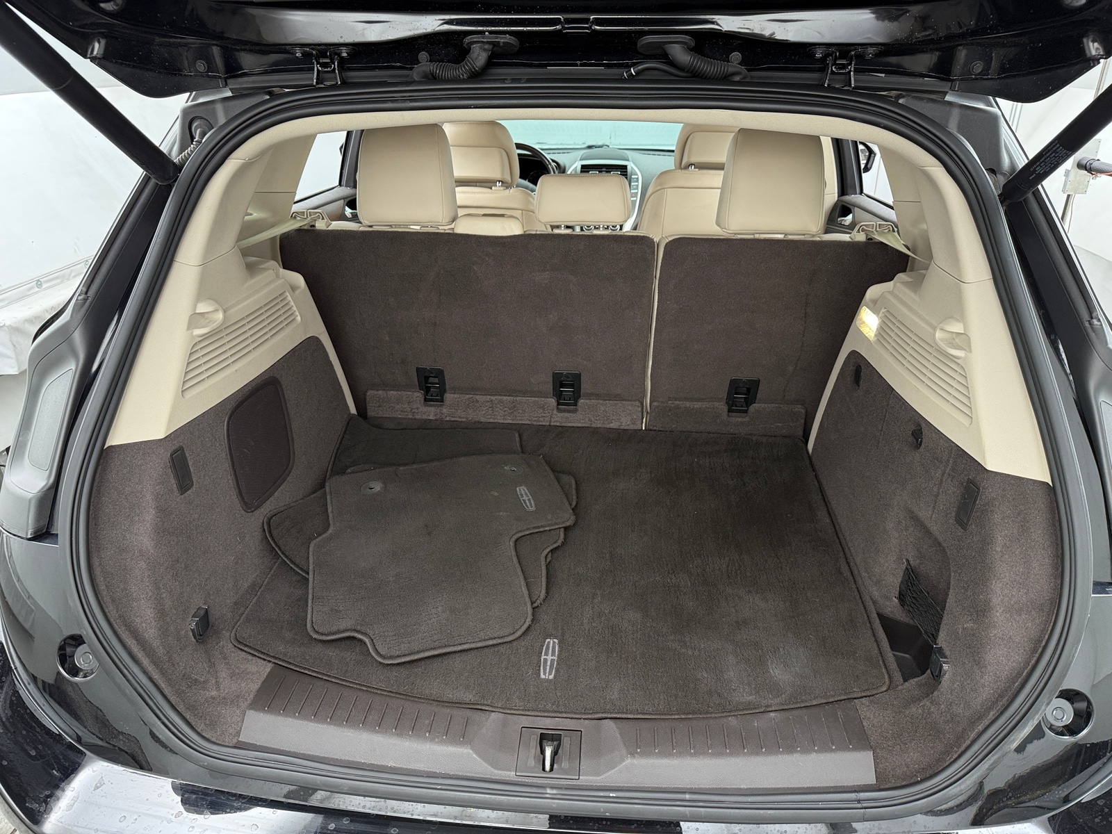 Thumbnail: 2019 Lincoln MKC - 6