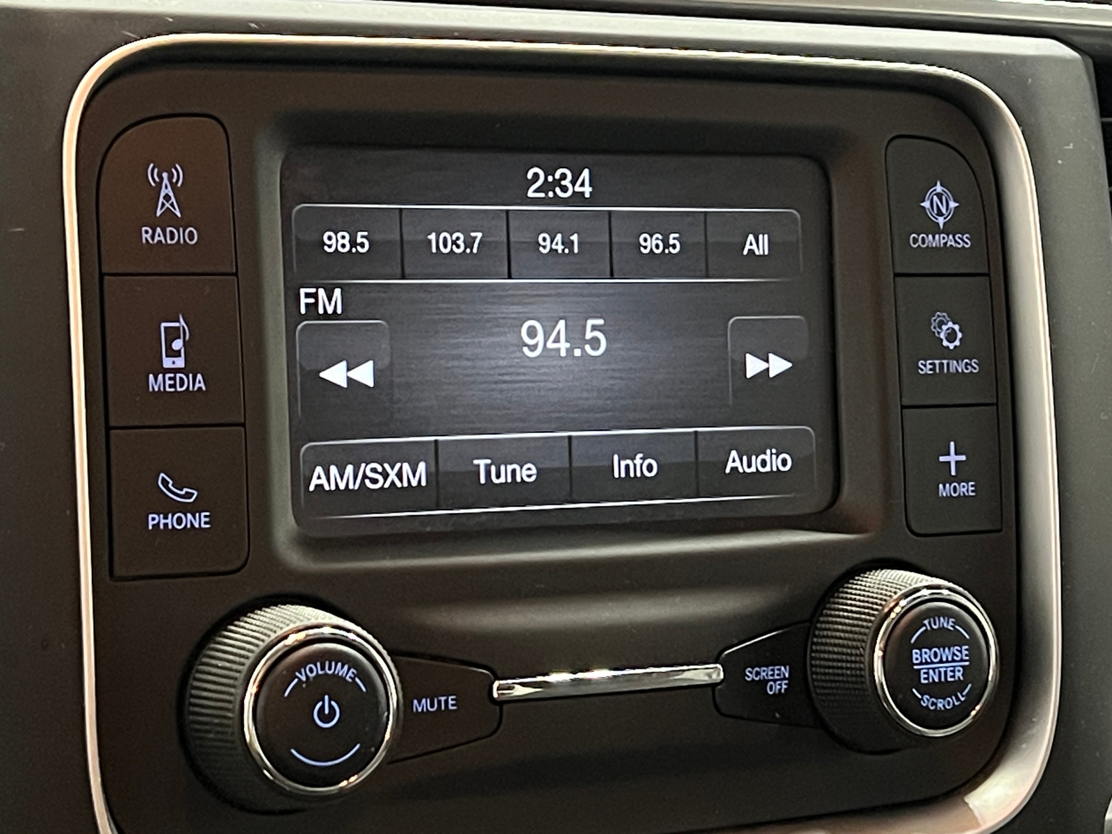 Thumbnail: 2024 RAM 1500 Classic - 4