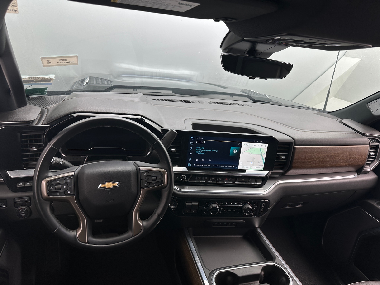 Thumbnail: 2024 Chevrolet Silverado 3500 - 2