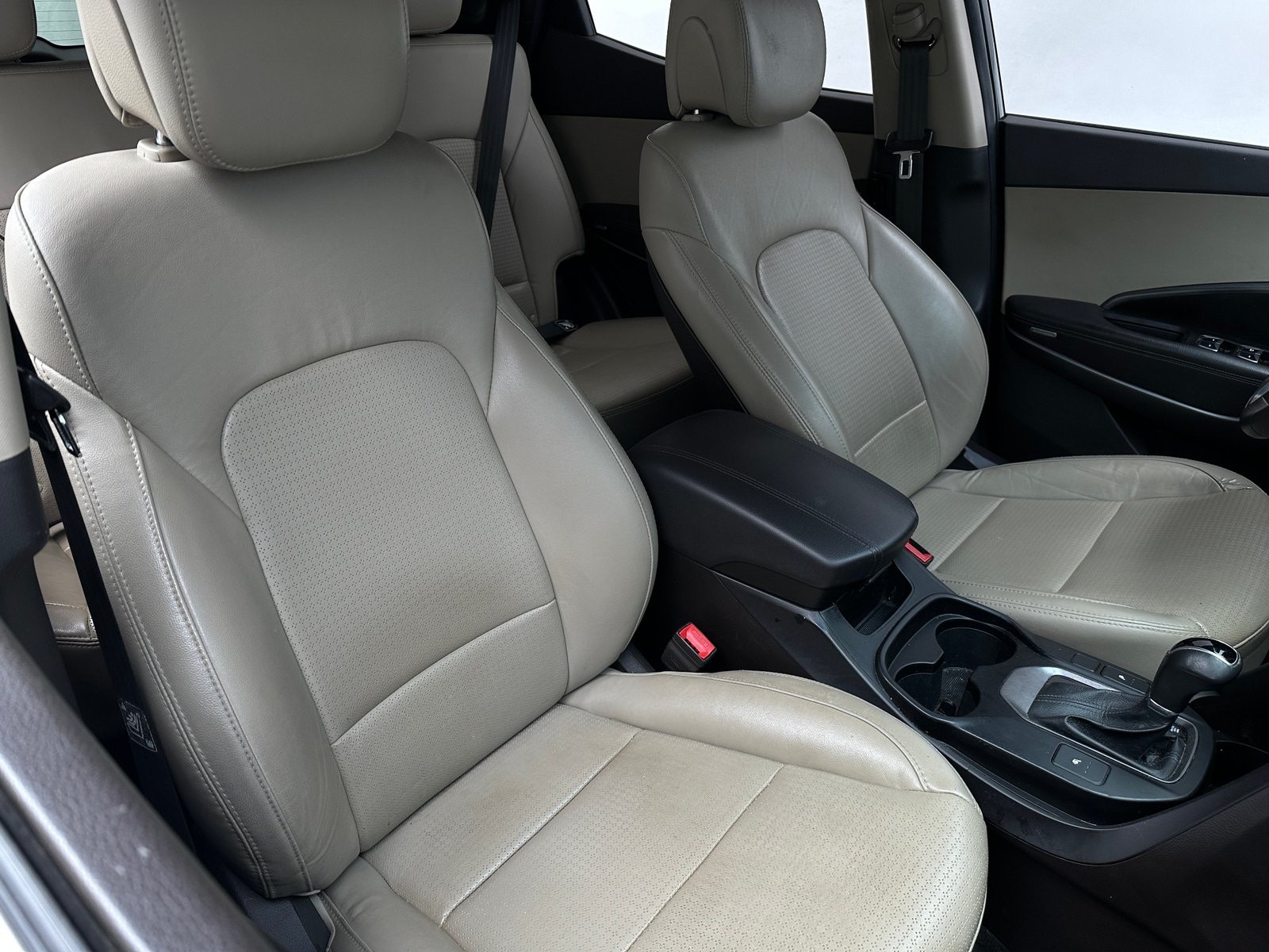 Thumbnail: 2013 Hyundai Santa Fe - 2