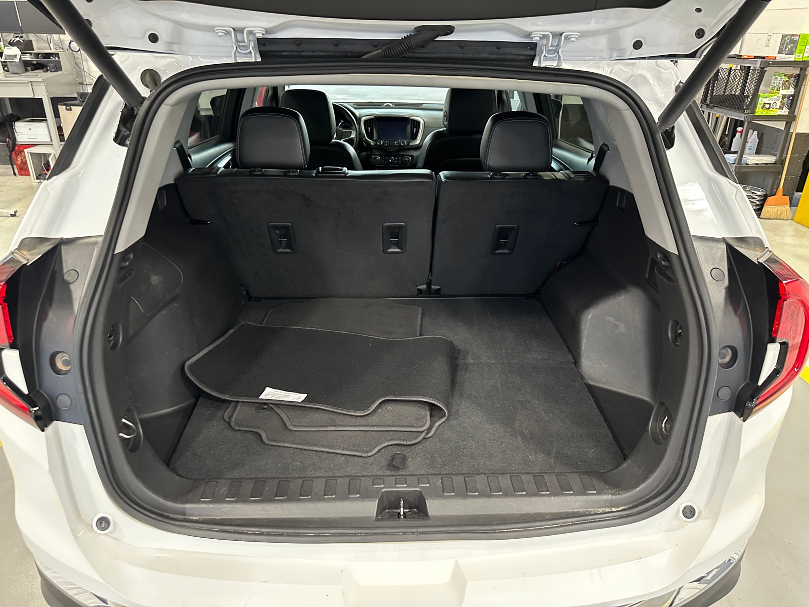 Thumbnail: 2024 GMC Terrain - 6