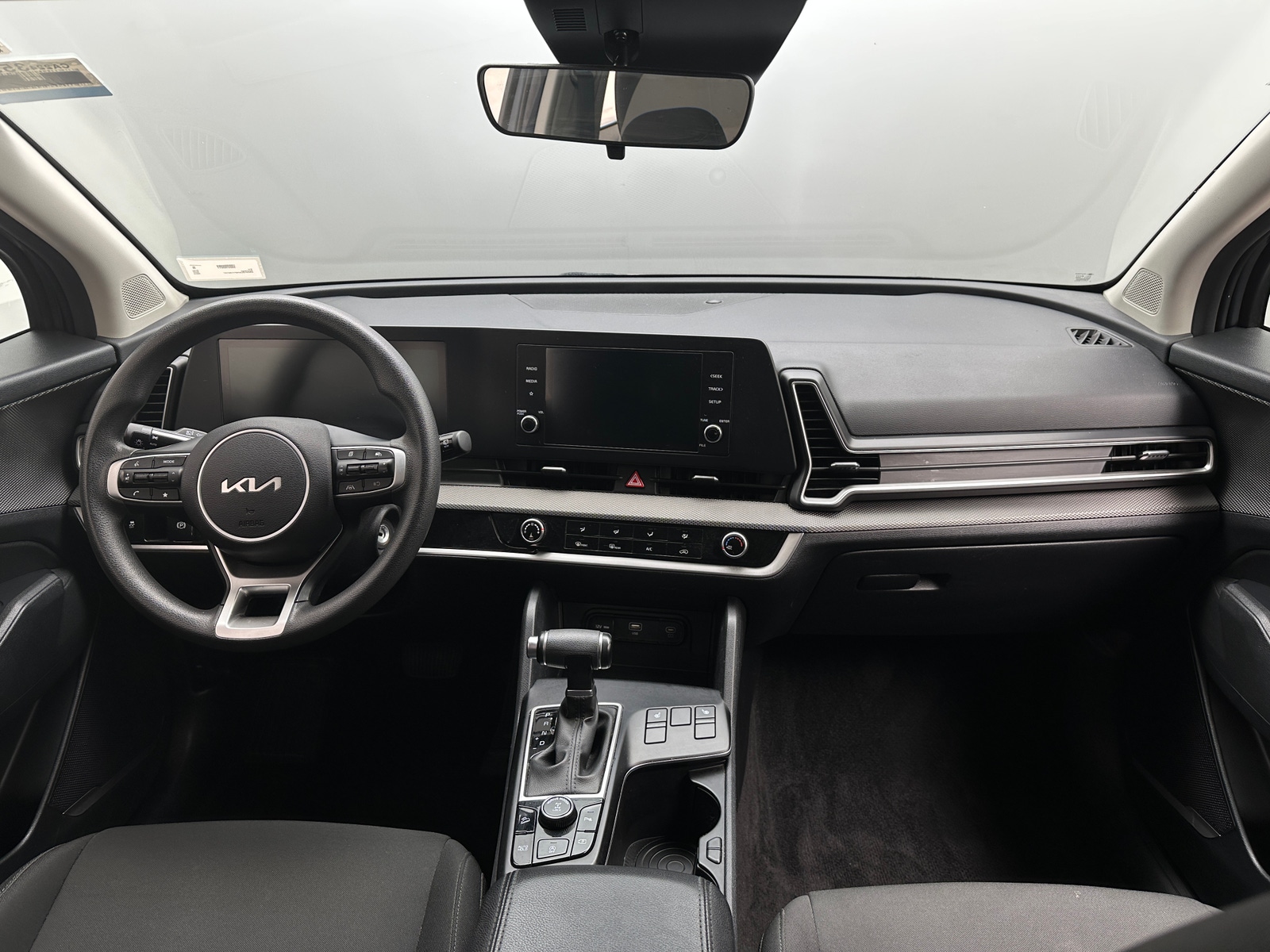 Thumbnail: 2023 Kia Sportage - 3