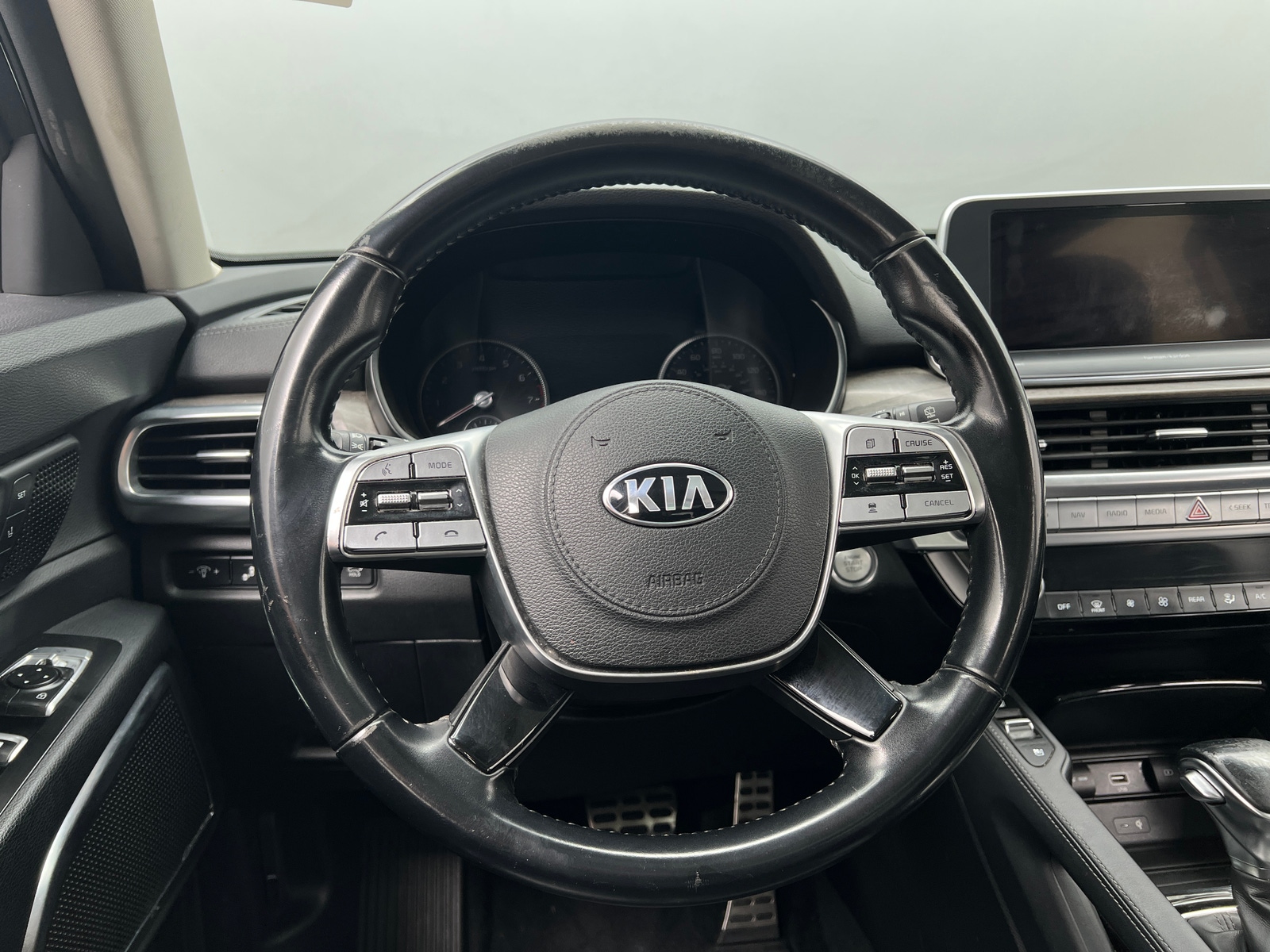 Thumbnail: 2020 Kia Telluride - 4