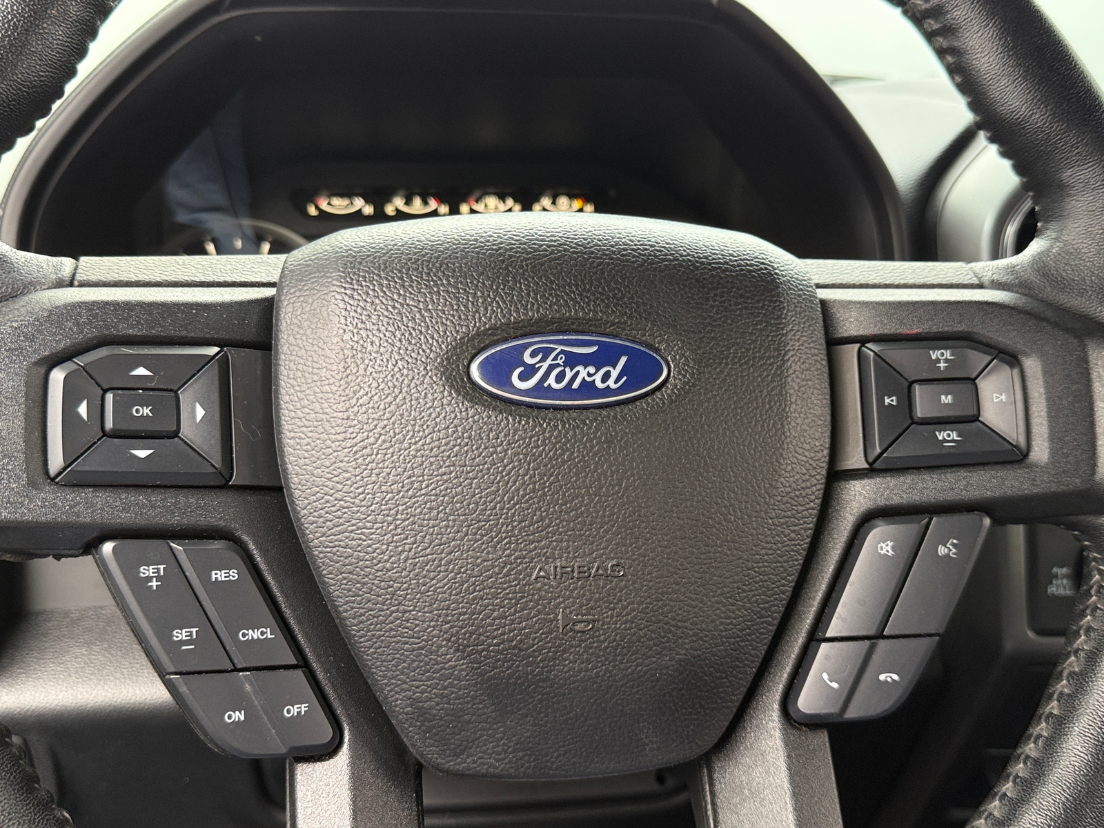 Thumbnail: 2019 Ford Econoline - 5