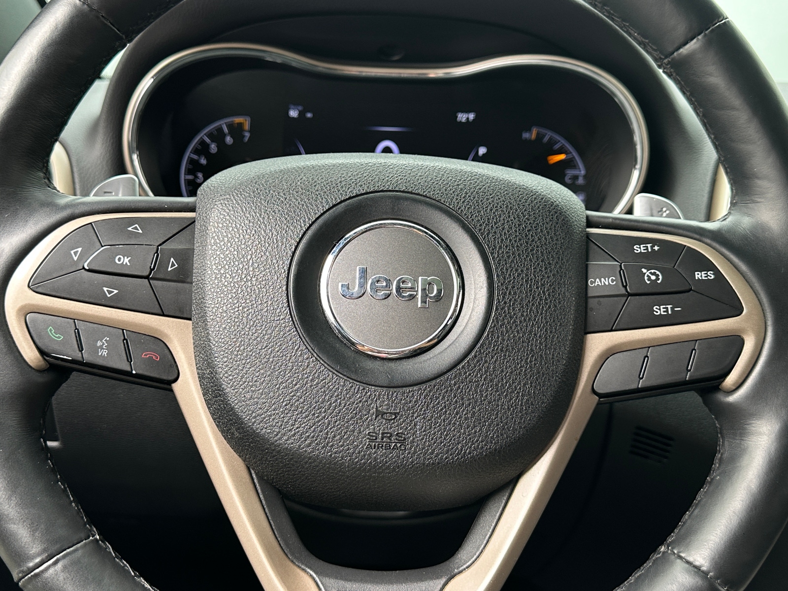 Thumbnail: 2017 Jeep Grand Cherokee - 4