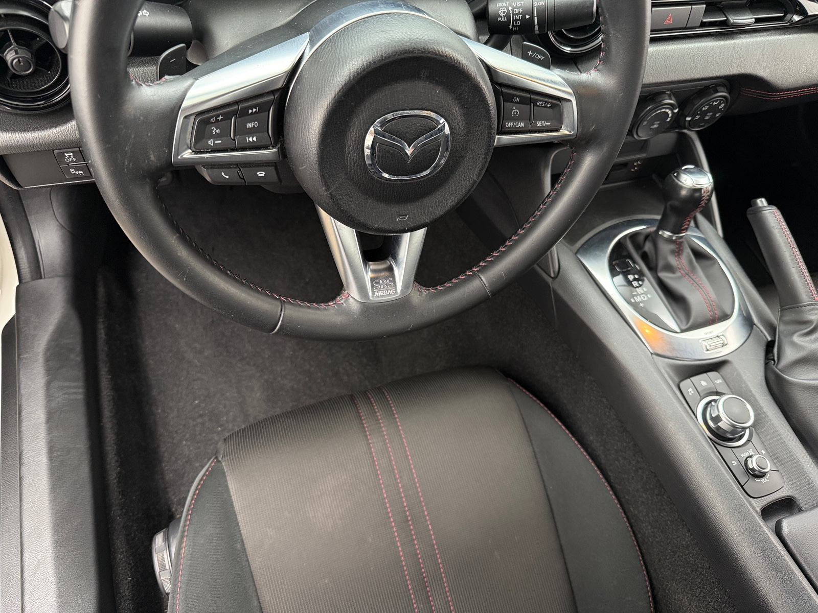 Thumbnail: 2017 Mazda MX-5 Miata - 5