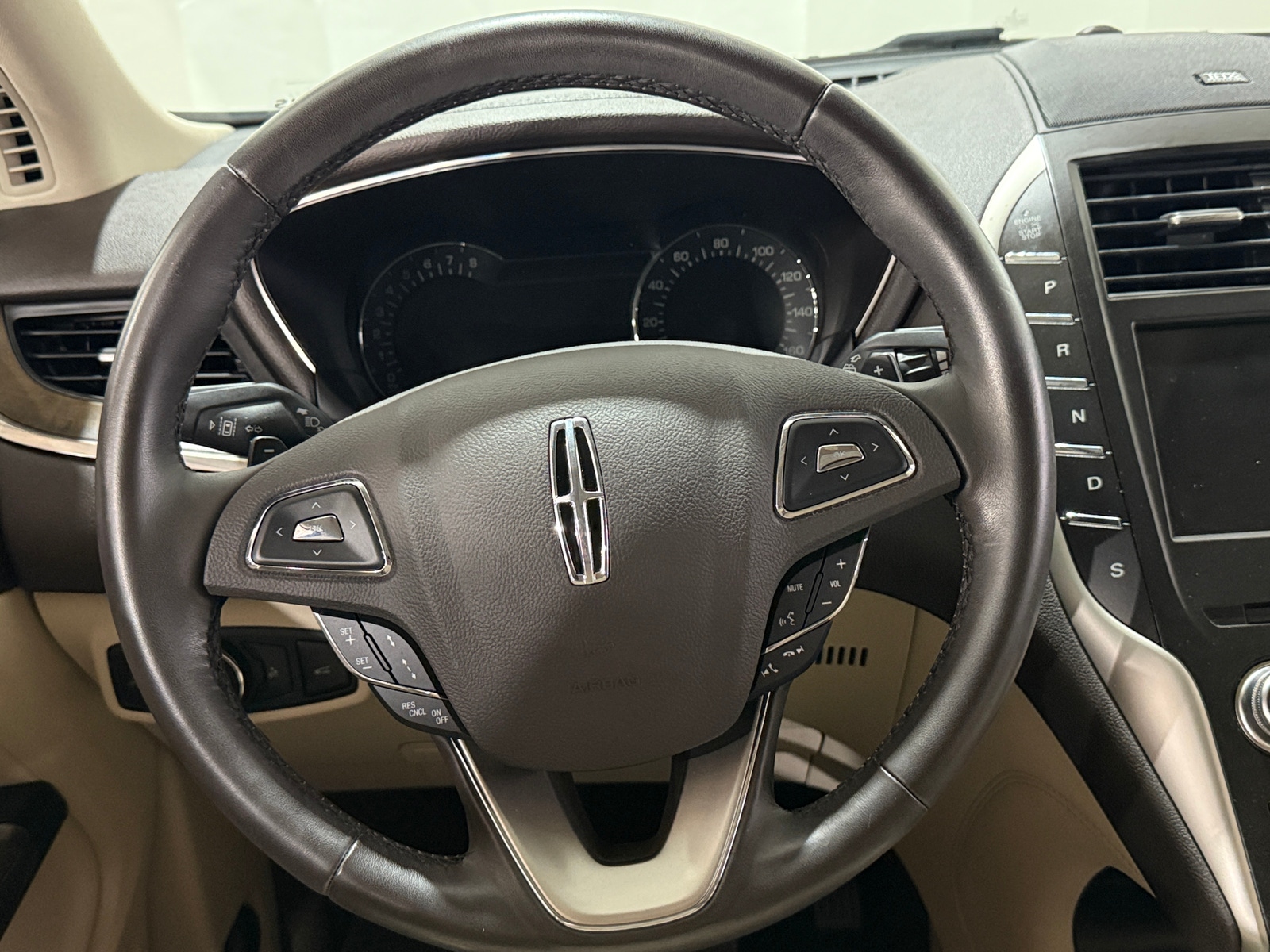 Thumbnail: 2019 Lincoln MKC - 4