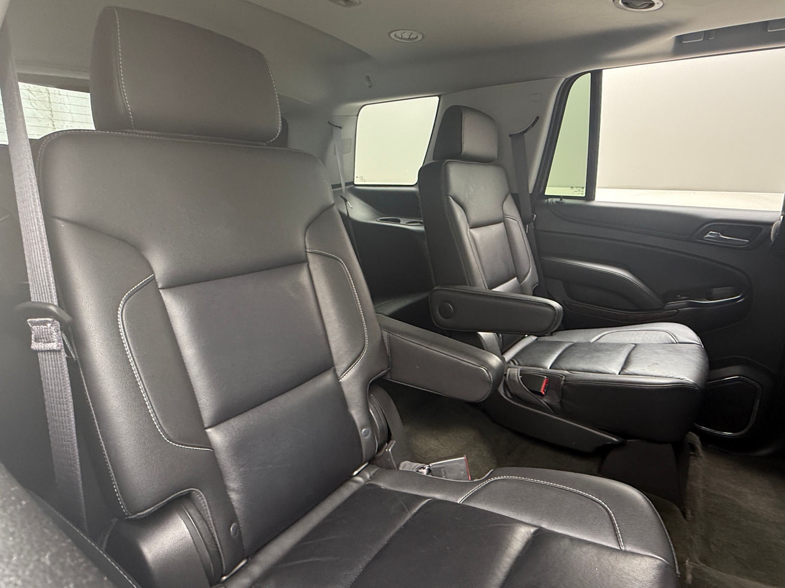 Thumbnail: 2017 Chevrolet Tahoe - 5