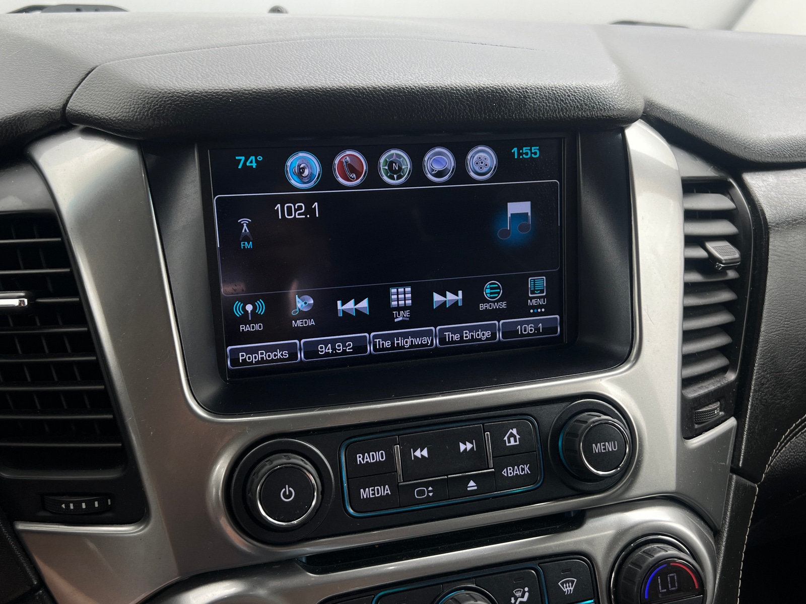 Thumbnail: 2017 Chevrolet Tahoe - 3