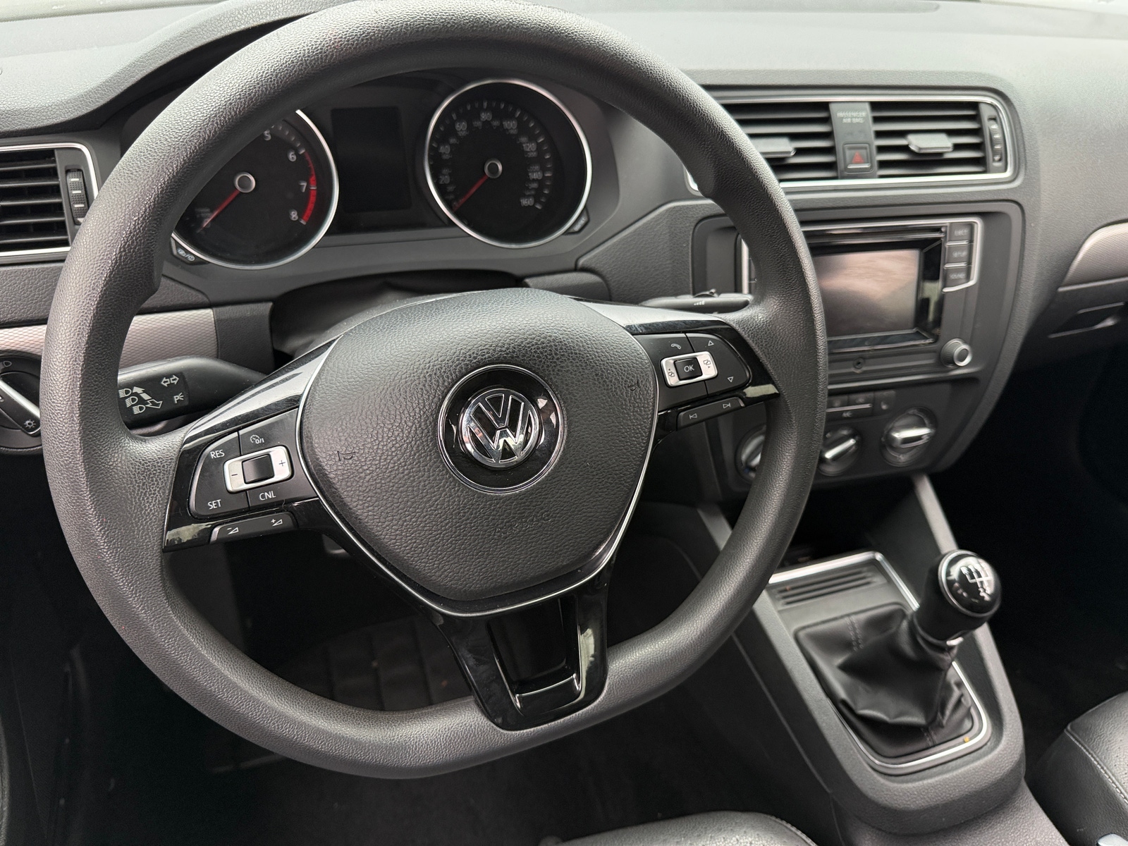 Thumbnail: 2018 Volkswagen Jetta - 4