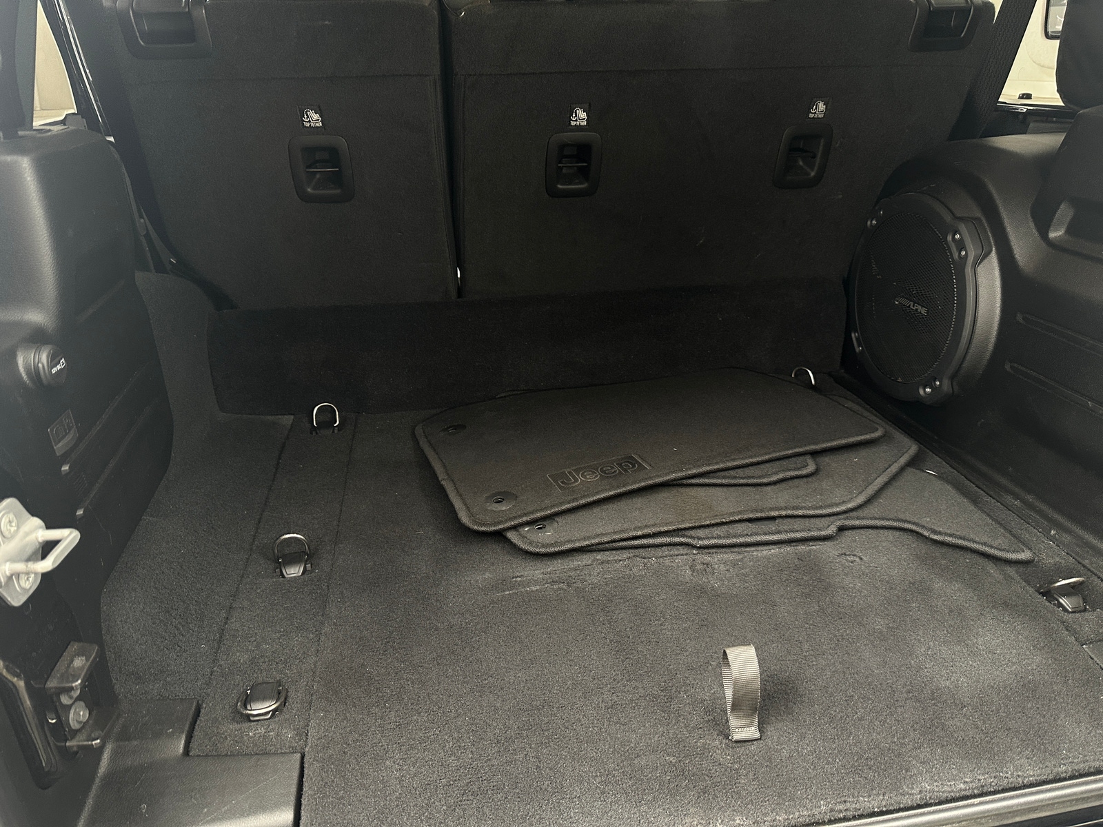 Thumbnail: 2022 Jeep Wrangler - 5
