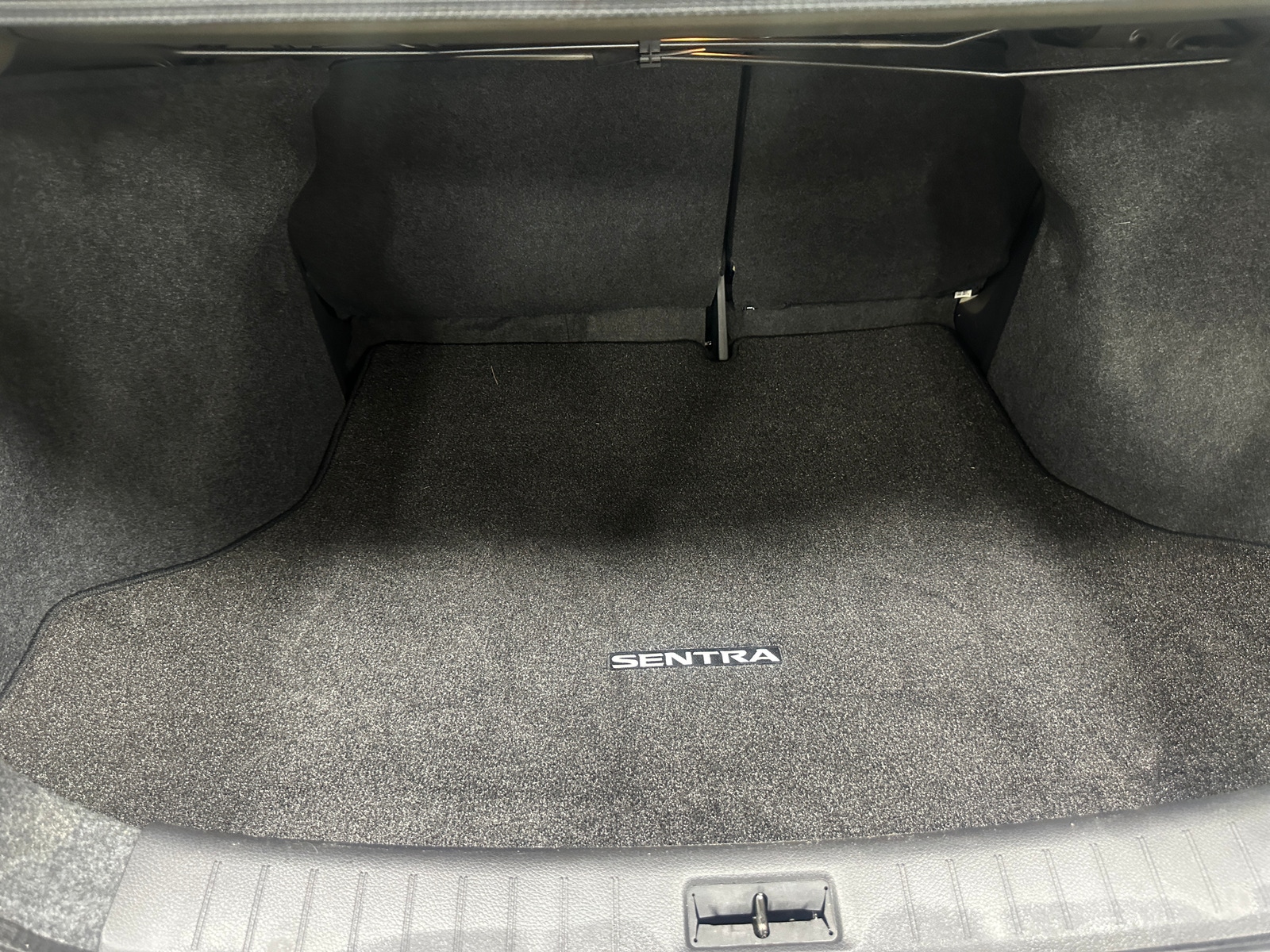 Thumbnail: 2019 Nissan Sentra - 7