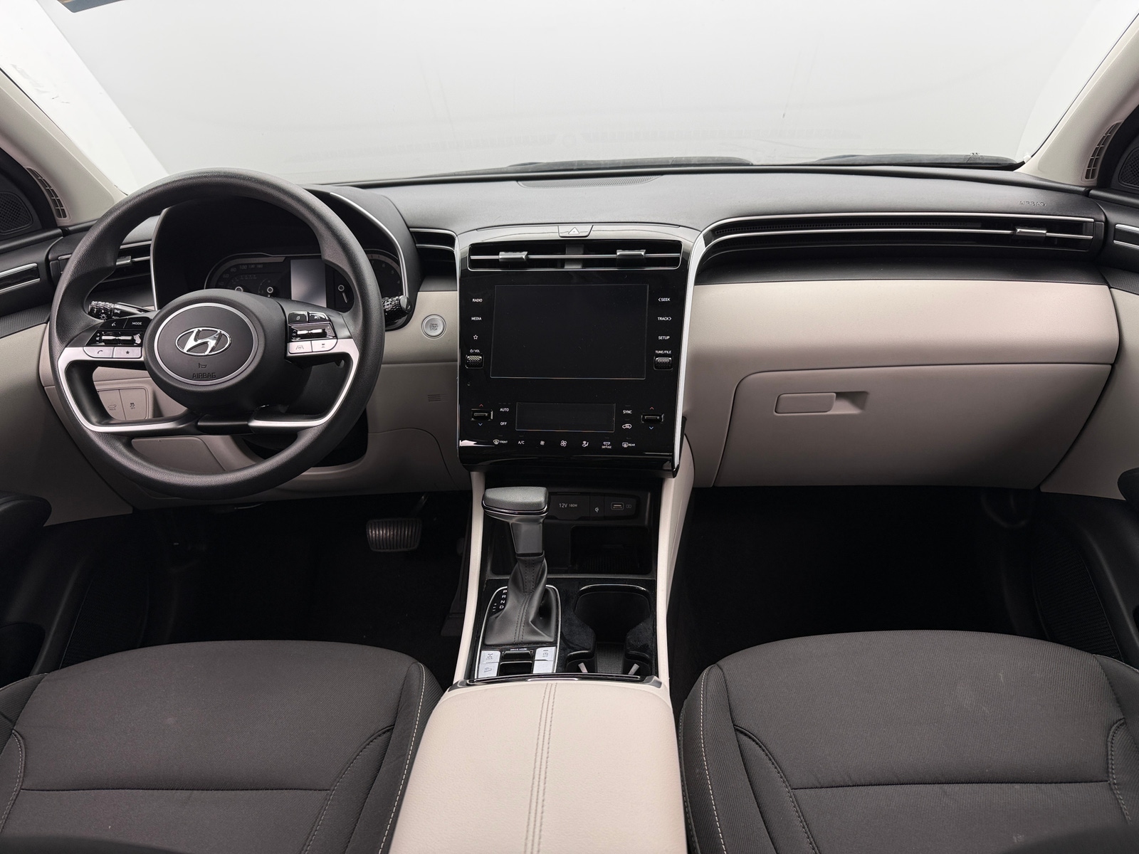 Thumbnail: 2024 Hyundai Tucson - 3