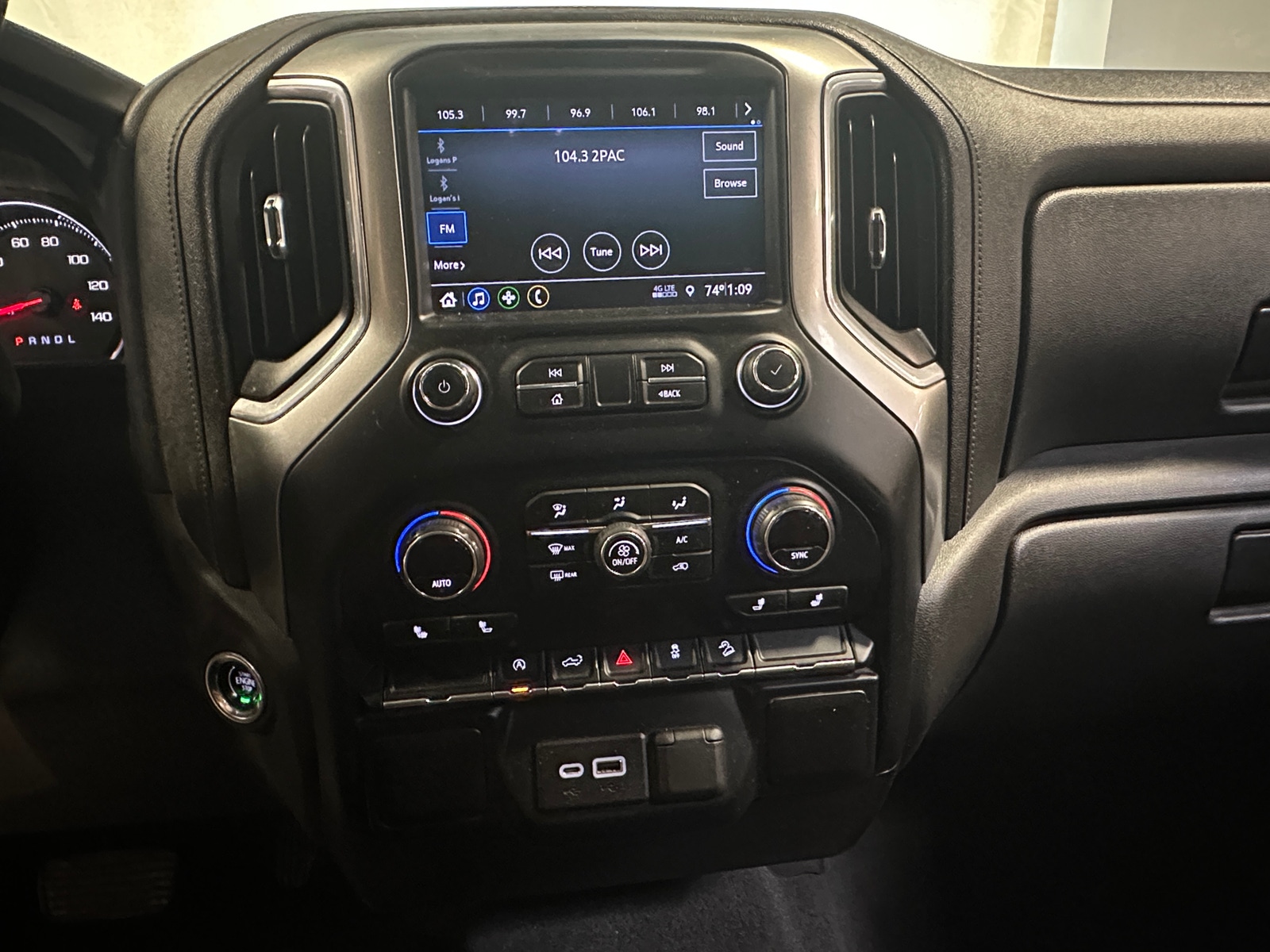 Thumbnail: 2019 Chevrolet Silverado 1500 - 4