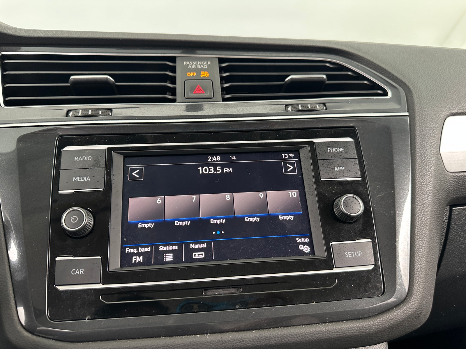 Thumbnail: 2019 Volkswagen Tiguan - 4