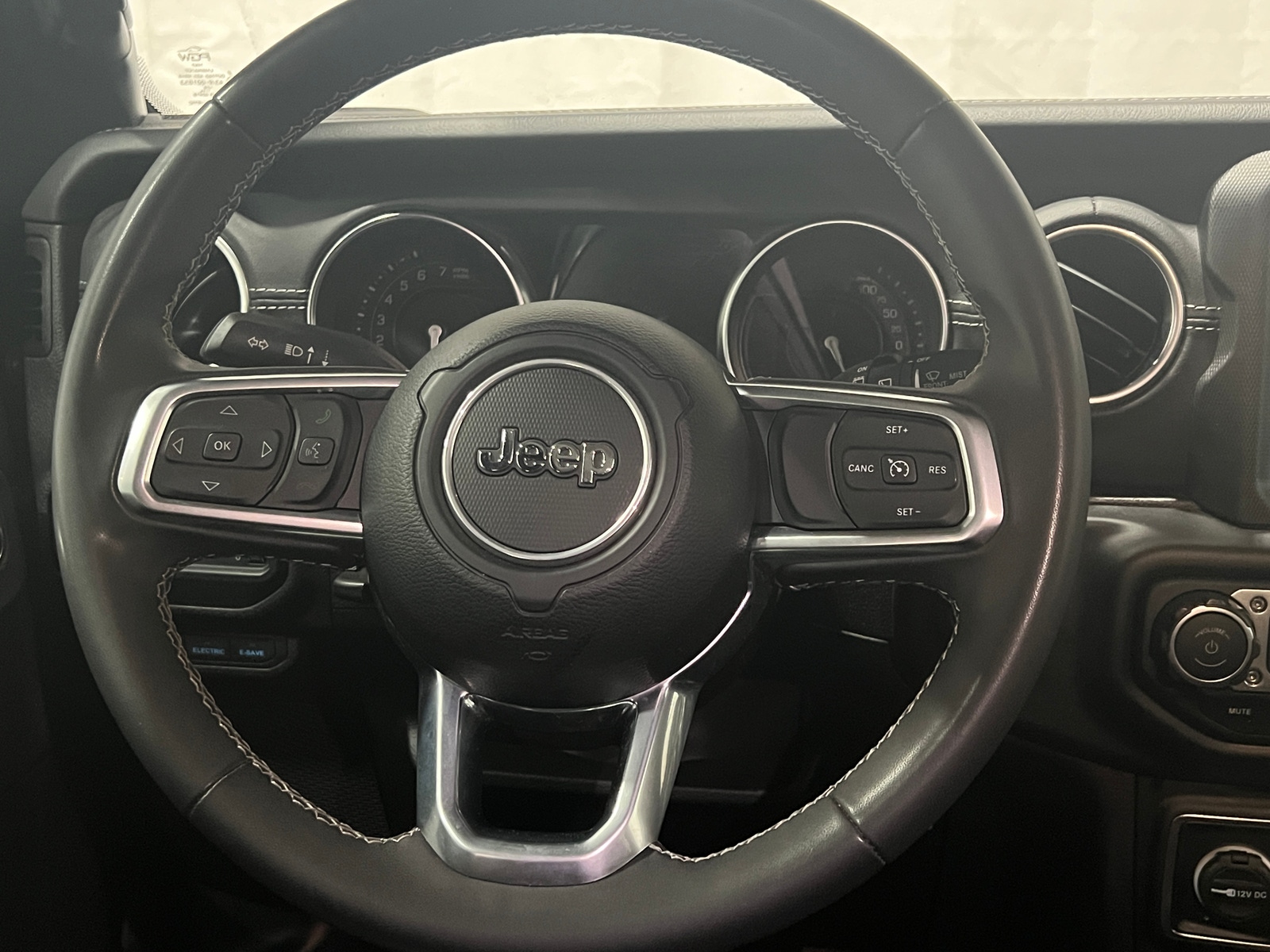 Thumbnail: 2023 Jeep Wrangler - 5
