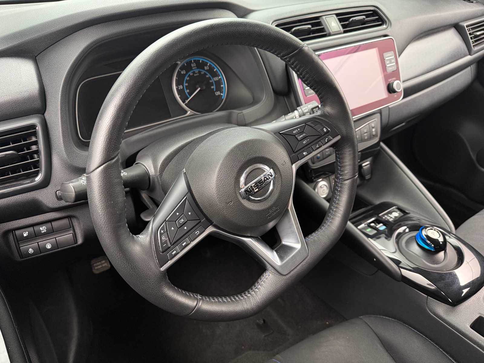 Thumbnail: 2021 Nissan Leaf - 5