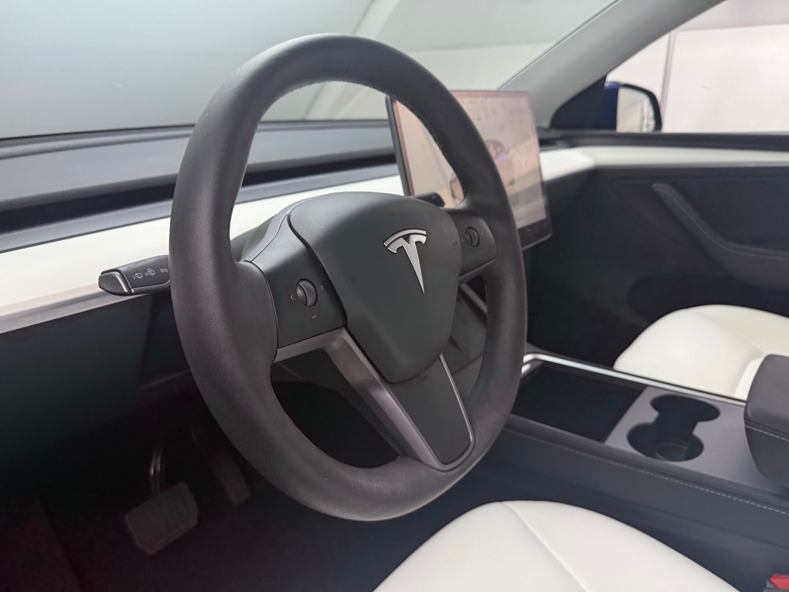 Thumbnail: 2024 Tesla Model Y - 4