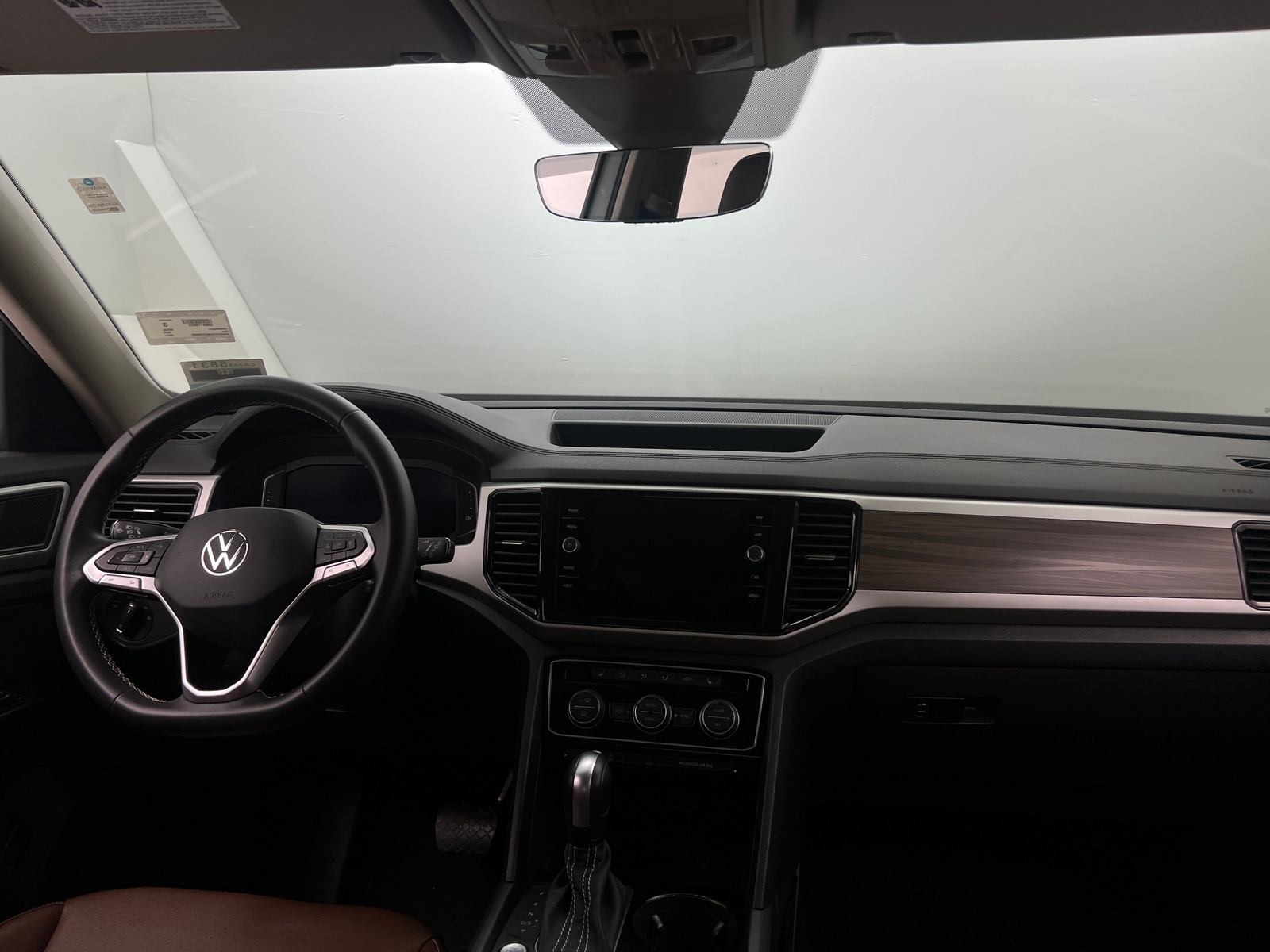 Thumbnail: 2021 Volkswagen Atlas - 2