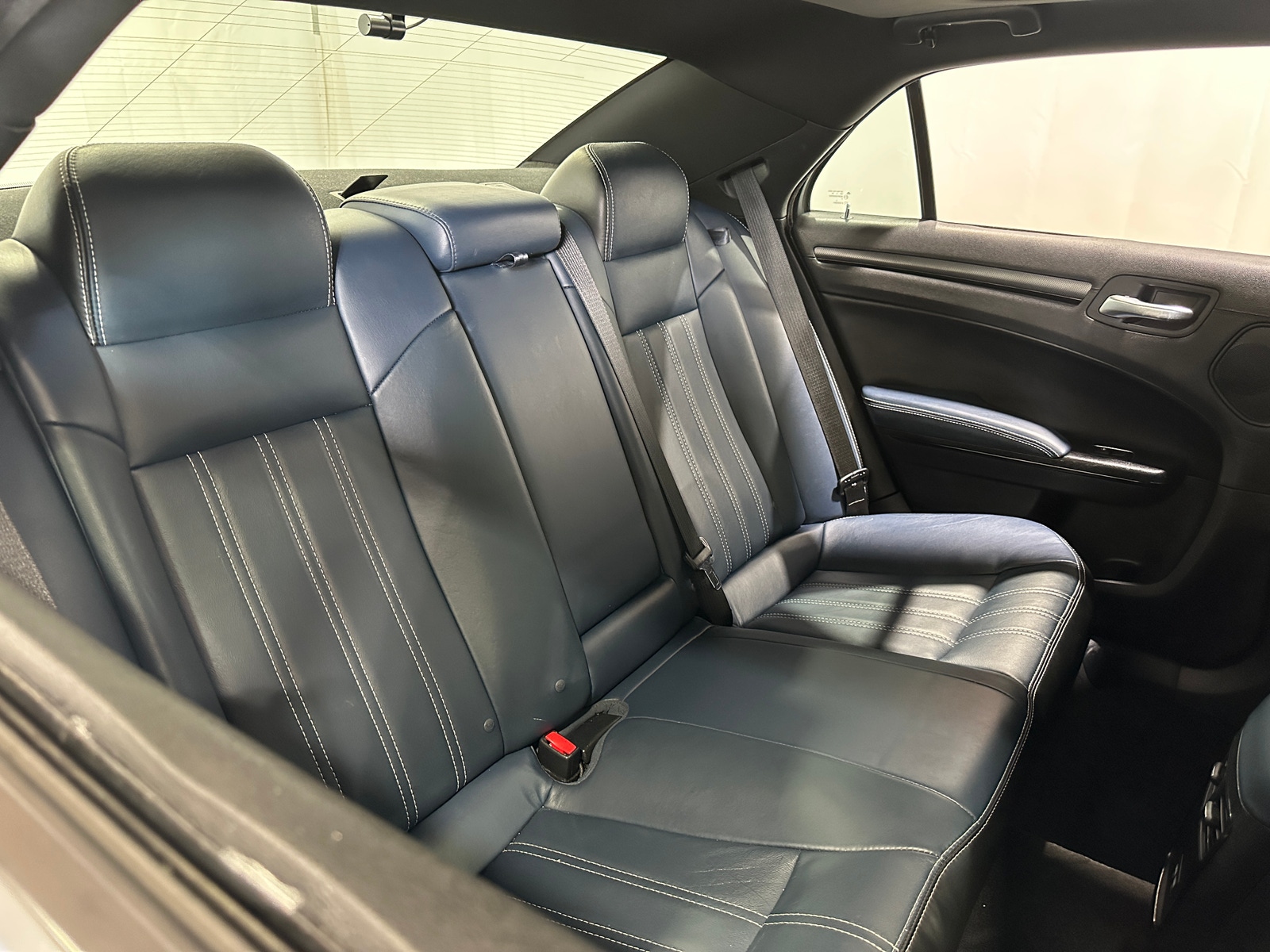 Thumbnail: 2016 Chrysler 300 - 5