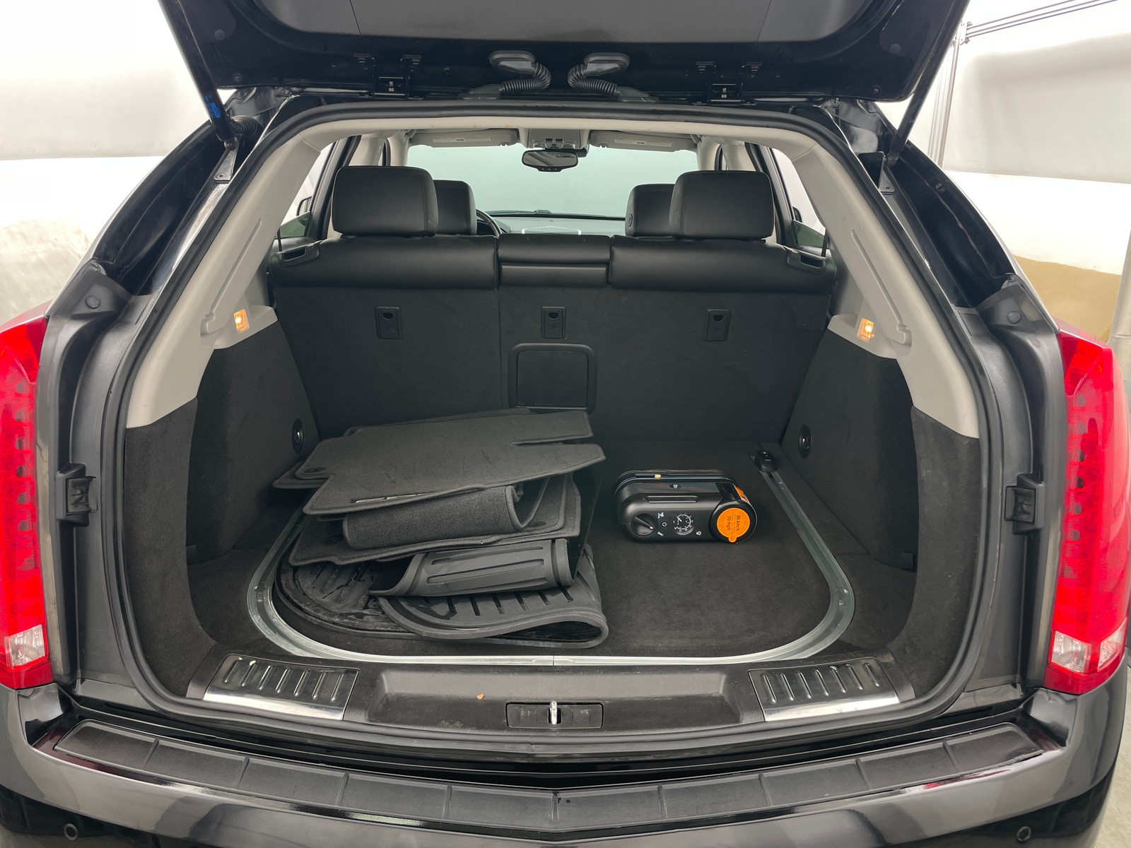 Thumbnail: 2015 Cadillac SRX - 6
