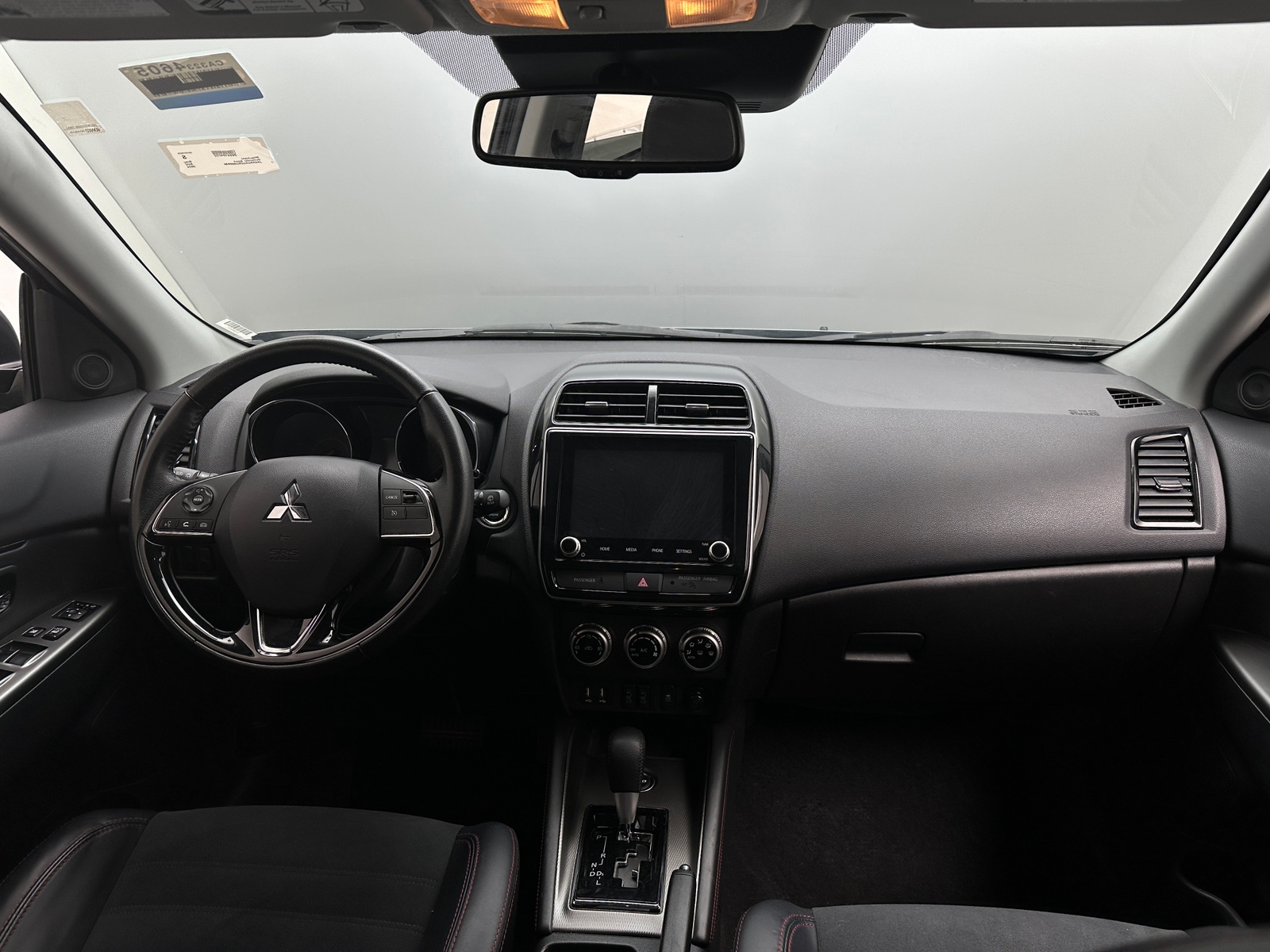 Thumbnail: 2024 Mitsubishi Outlander Sport - 3