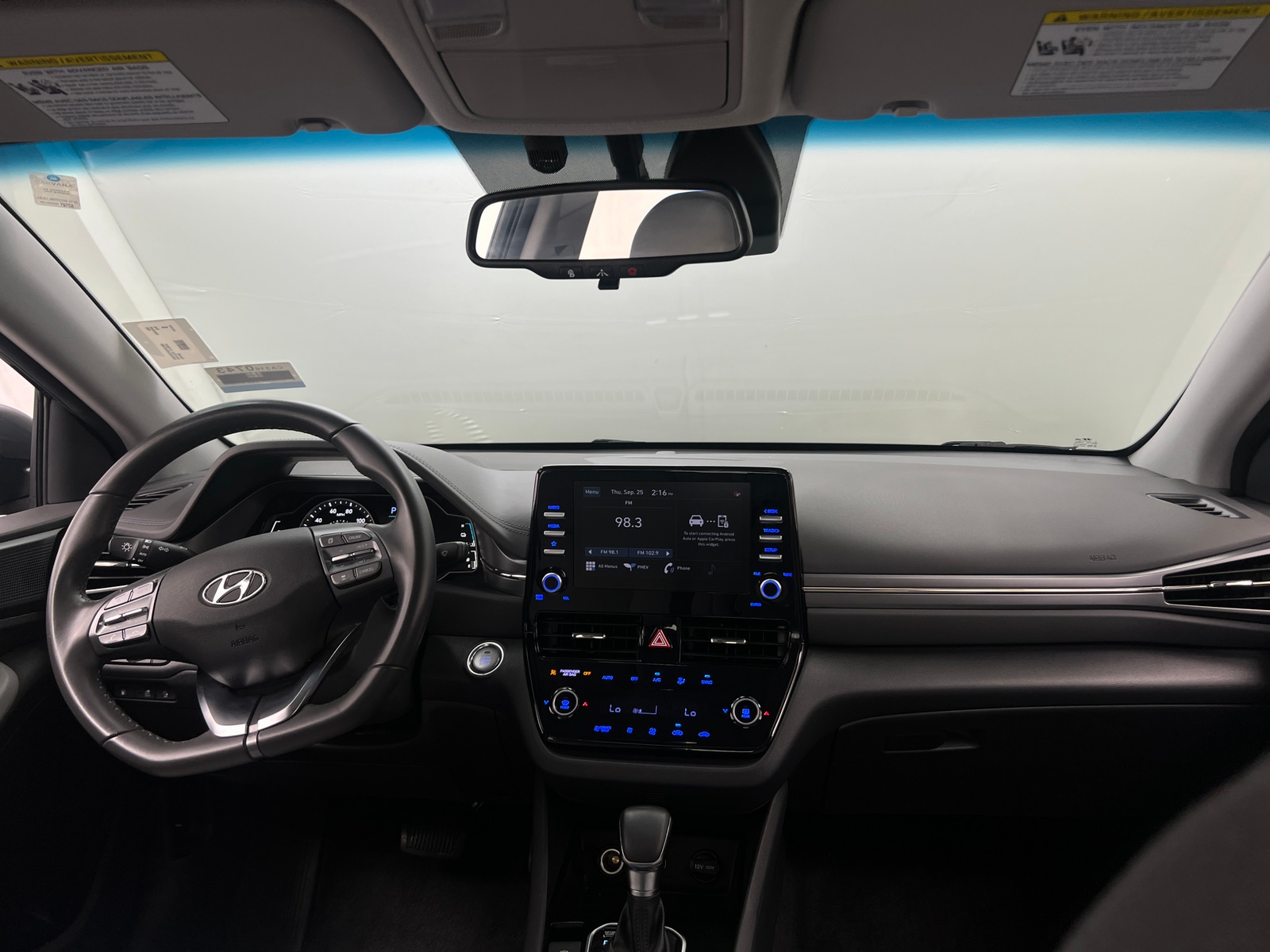 Thumbnail: 2022 Hyundai Ioniq - 3