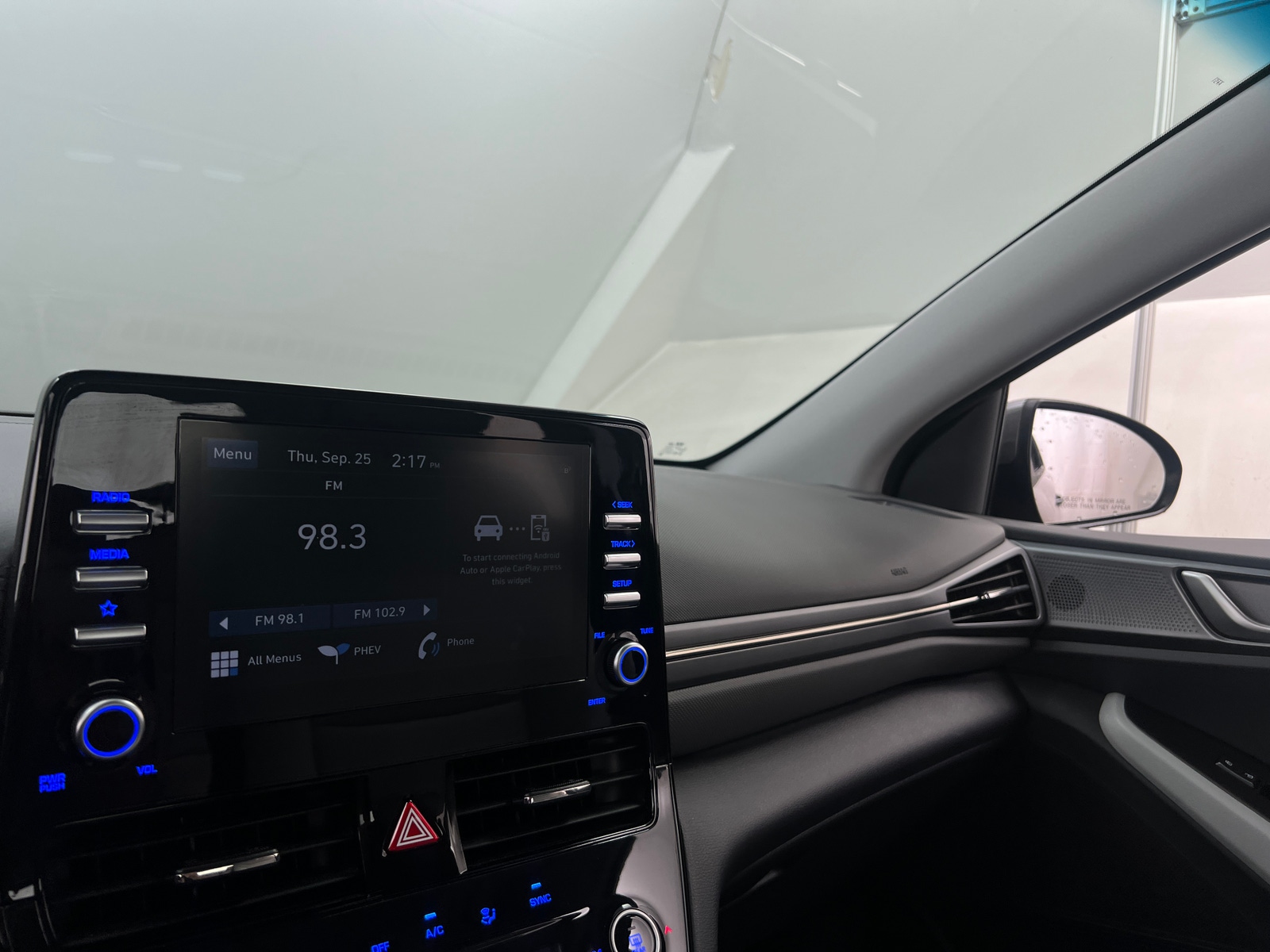 Thumbnail: 2022 Hyundai Ioniq - 4
