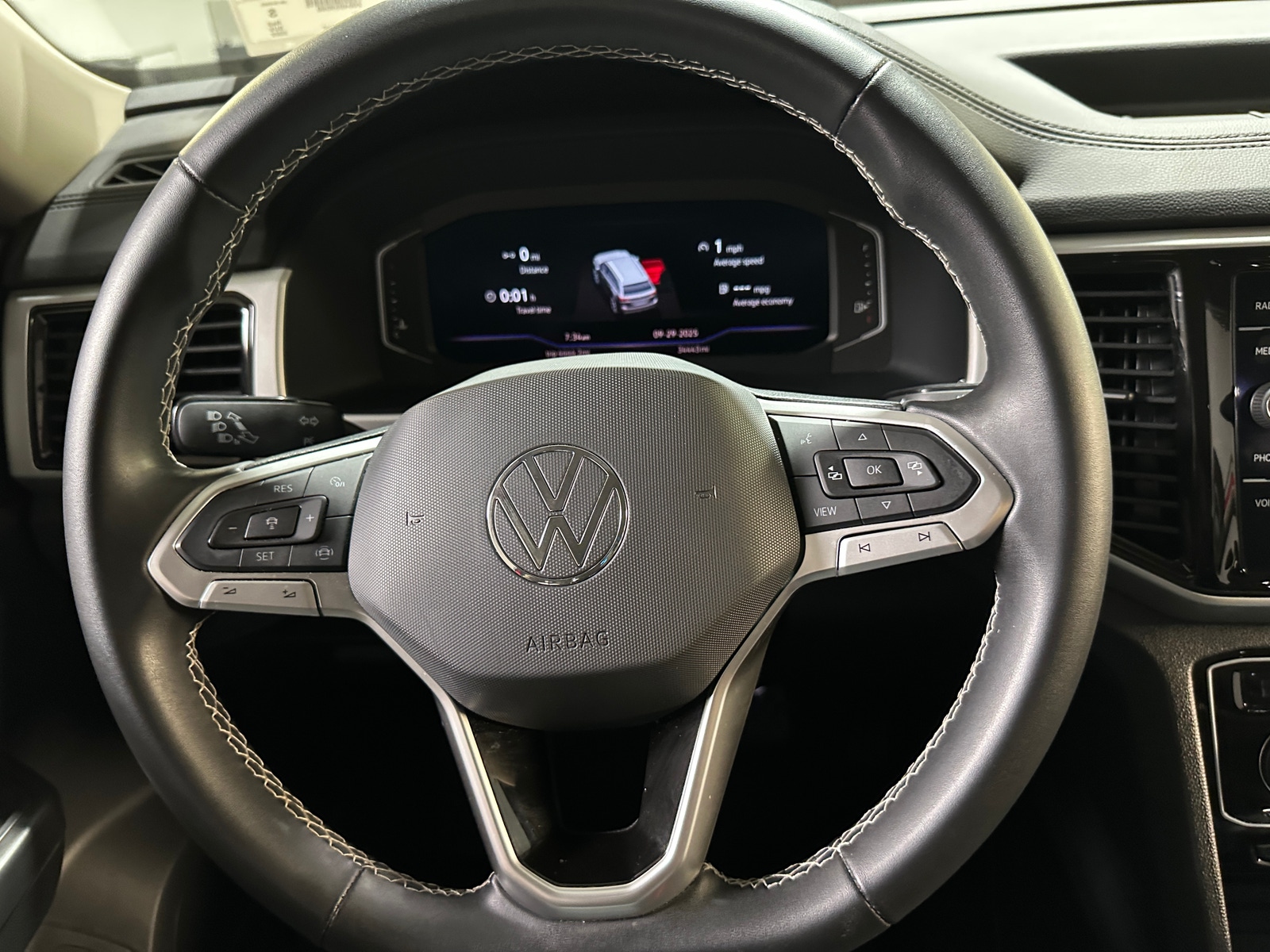 Thumbnail: 2022 Volkswagen Atlas - 4