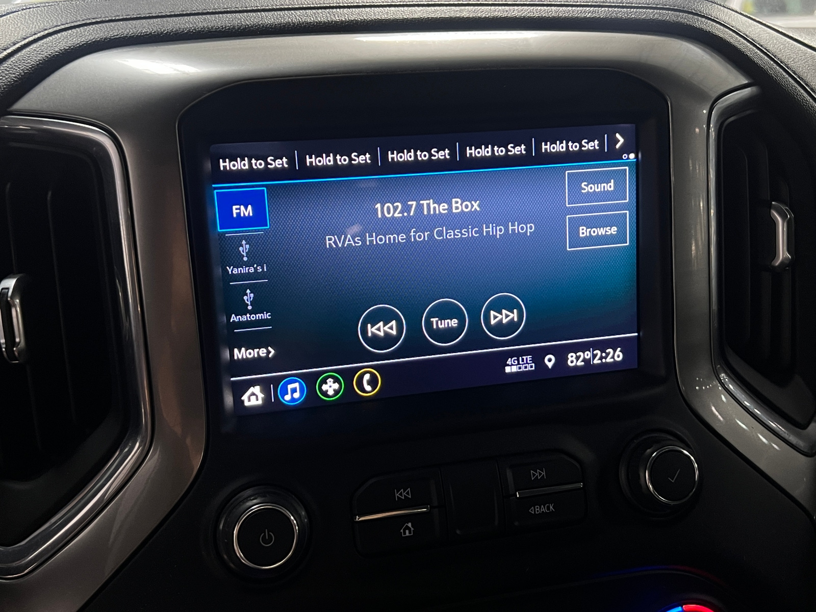 Thumbnail: 2021 Chevrolet Silverado 1500 - 4