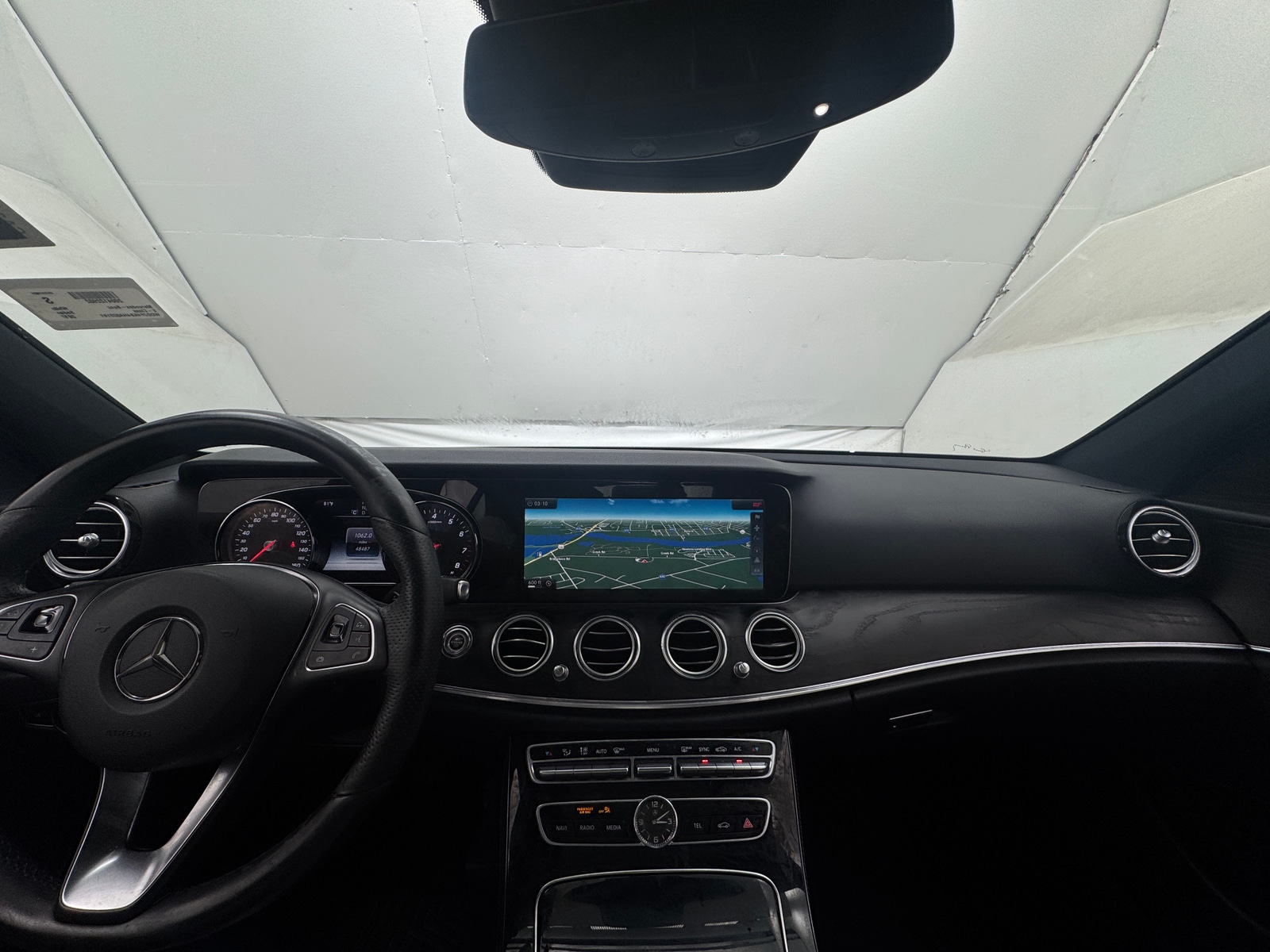 Thumbnail: 2017 Mercedes-Benz E-Class - 2